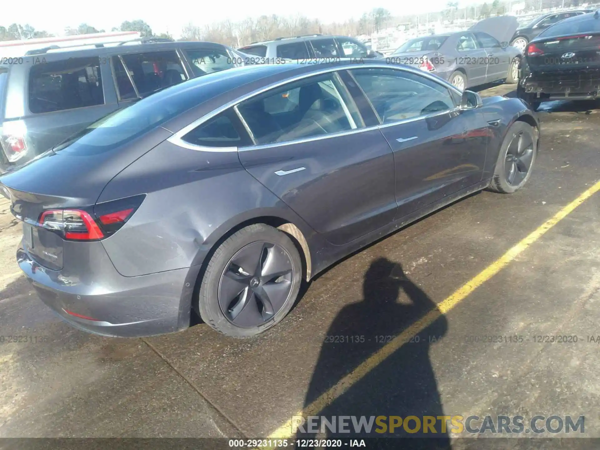 4 Photograph of a damaged car 5YJ3E1EB3KF359393 TESLA MODEL 3 2019