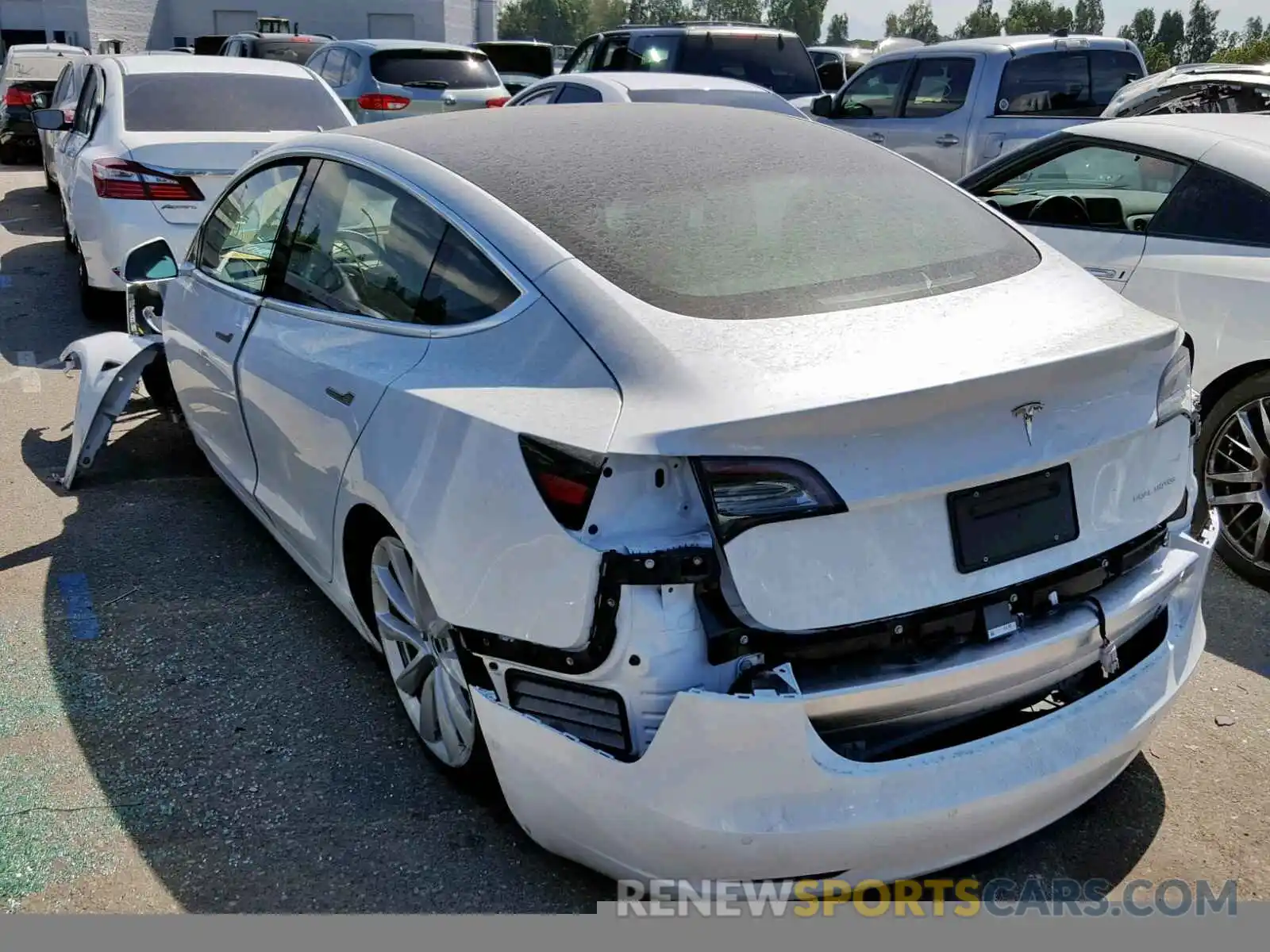 3 Photograph of a damaged car 5YJ3E1EB3KF365128 TESLA MODEL 3 2019