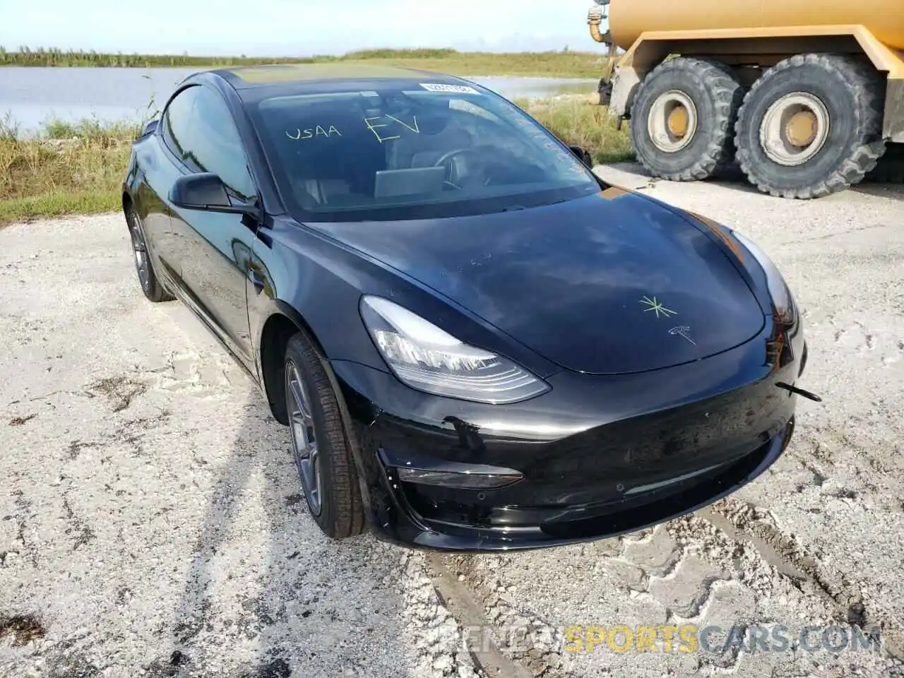 1 Photograph of a damaged car 5YJ3E1EB3KF365257 TESLA MODEL 3 2019