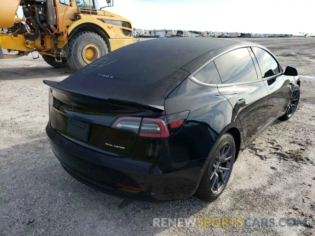 4 Photograph of a damaged car 5YJ3E1EB3KF365257 TESLA MODEL 3 2019