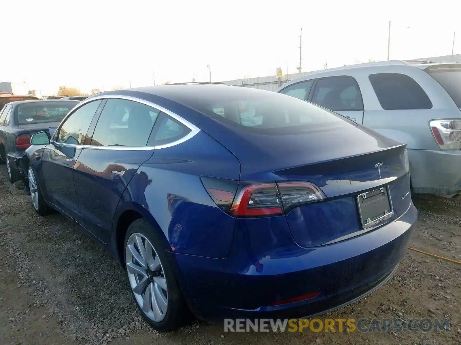 3 Photograph of a damaged car 5YJ3E1EB3KF365565 TESLA MODEL 3 2019