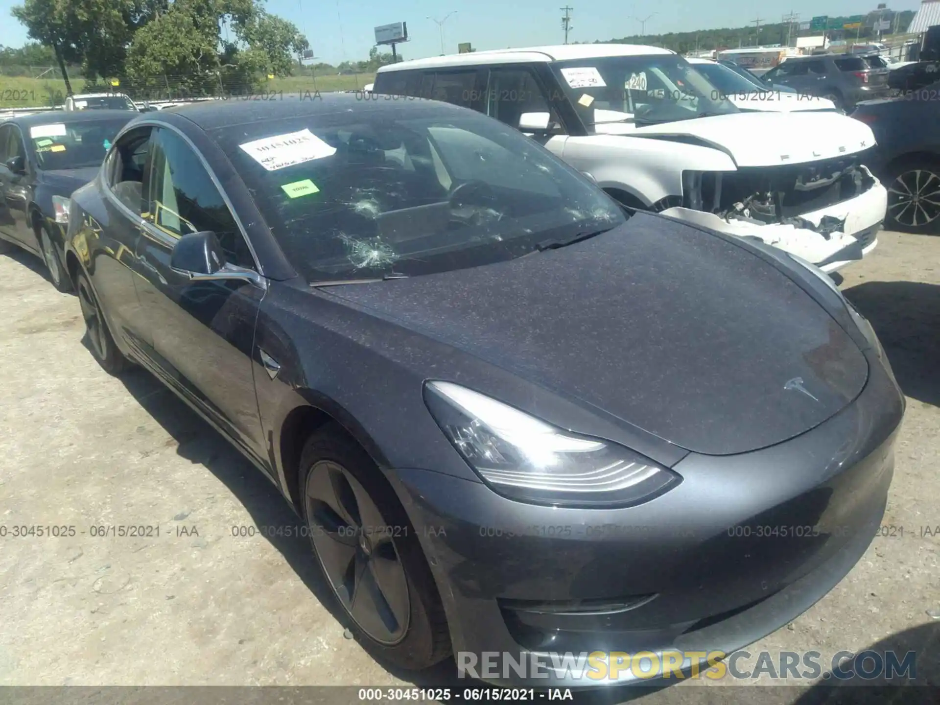 1 Photograph of a damaged car 5YJ3E1EB3KF386173 TESLA MODEL 3 2019