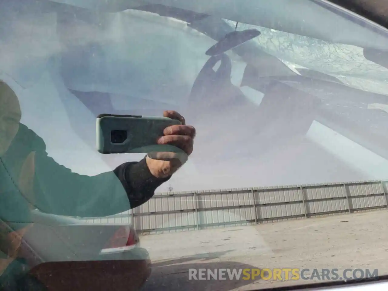 5 Photograph of a damaged car 5YJ3E1EB3KF390658 TESLA MODEL 3 2019