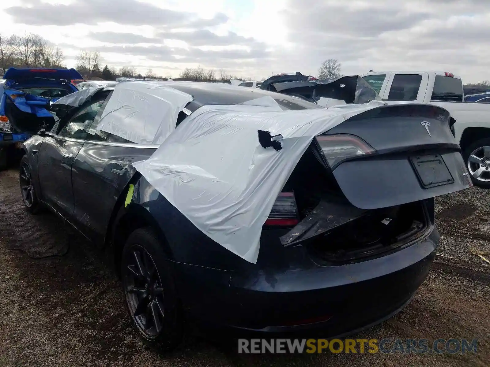 3 Photograph of a damaged car 5YJ3E1EB3KF390840 TESLA MODEL 3 2019