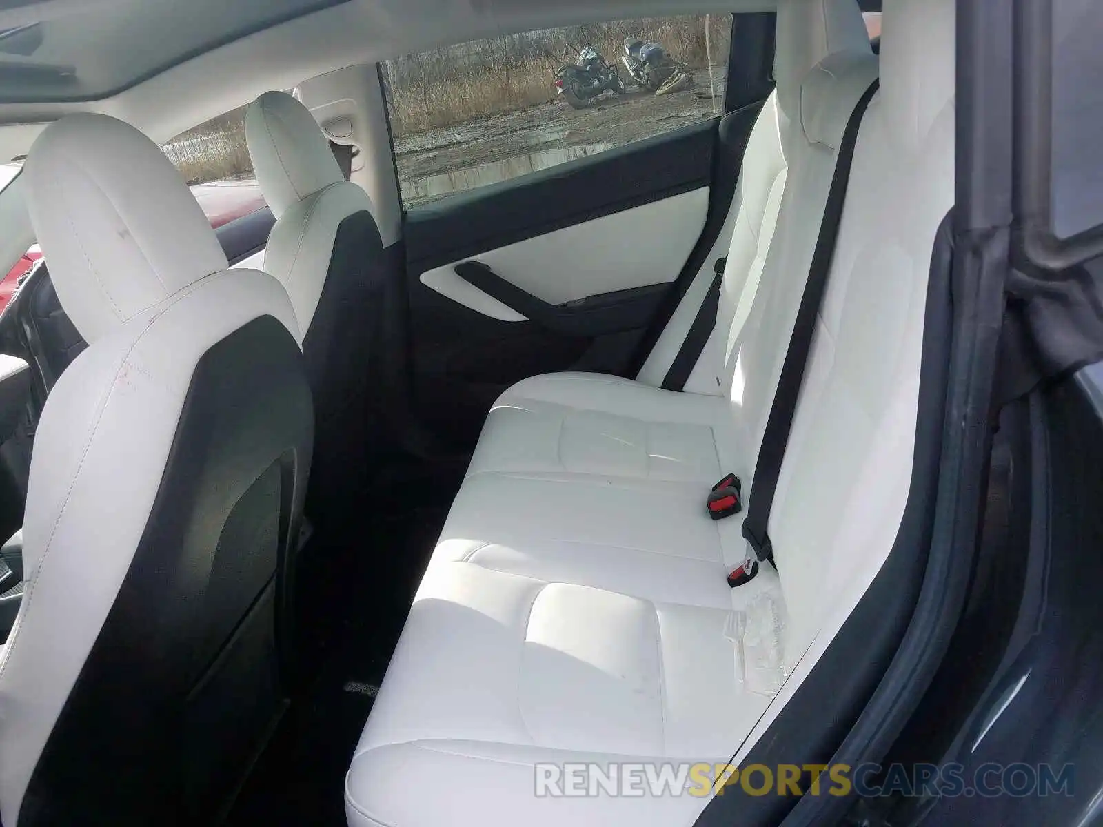 6 Photograph of a damaged car 5YJ3E1EB3KF390840 TESLA MODEL 3 2019