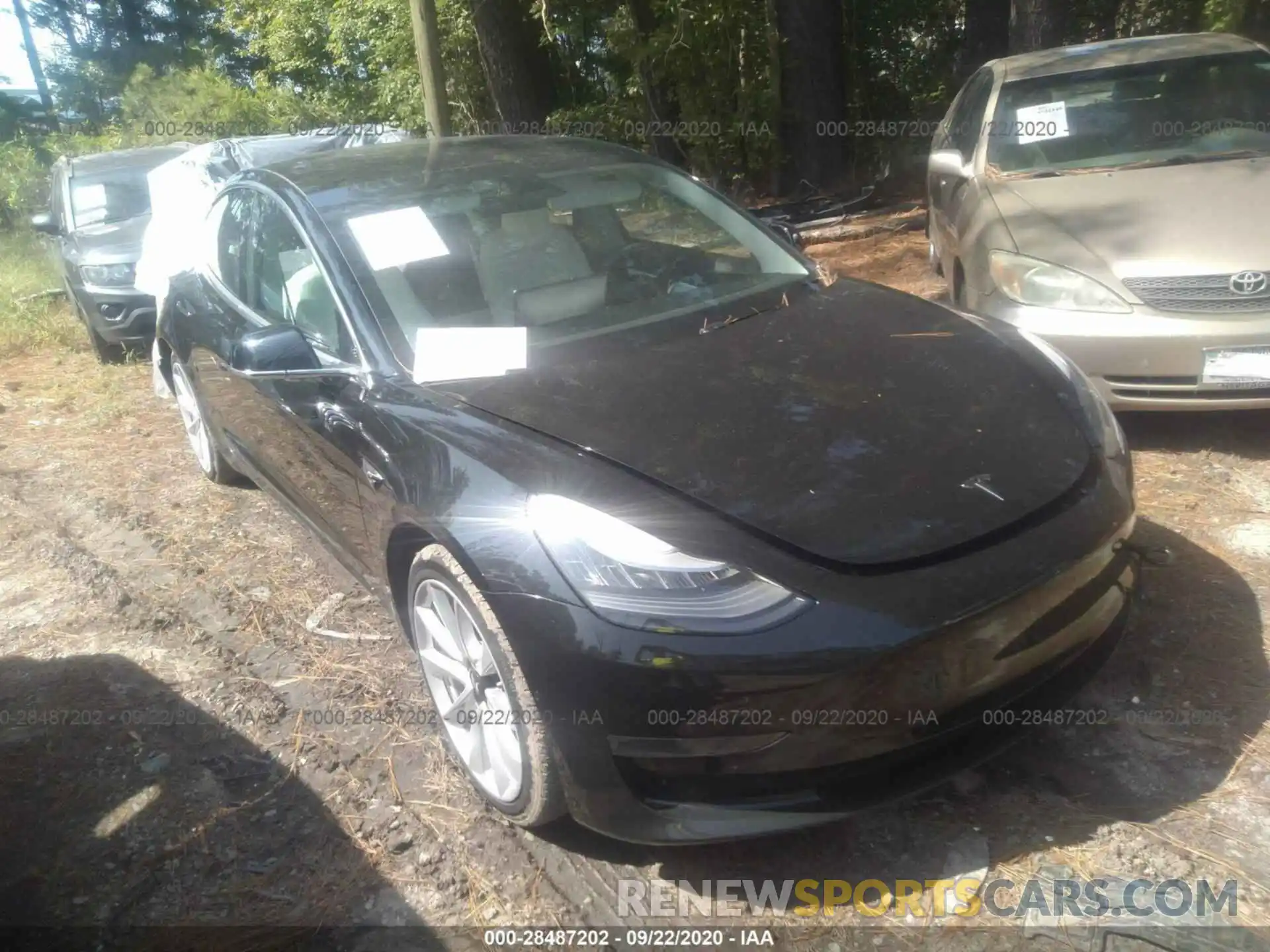 1 Photograph of a damaged car 5YJ3E1EB3KF391390 TESLA MODEL 3 2019