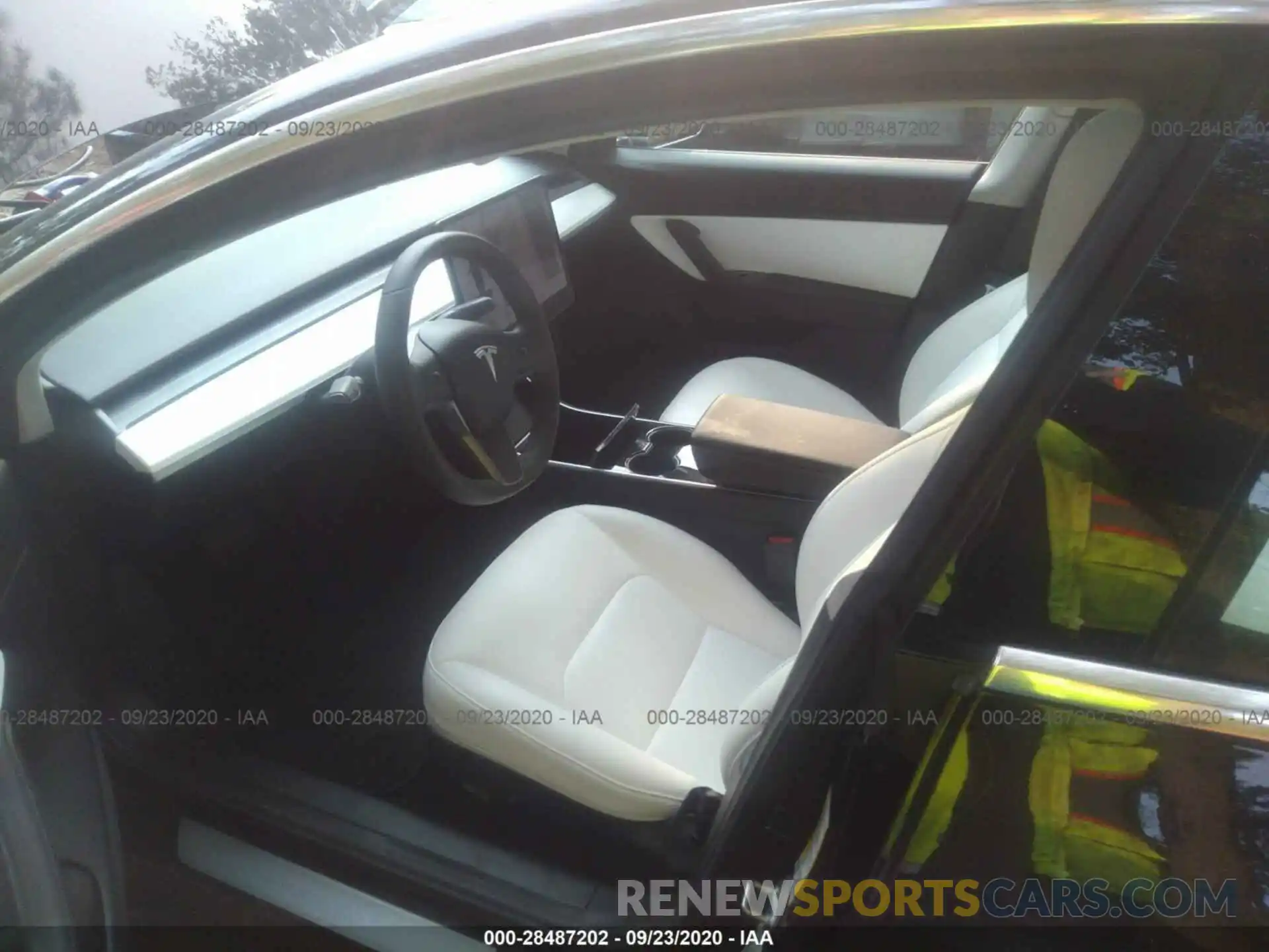 5 Photograph of a damaged car 5YJ3E1EB3KF391390 TESLA MODEL 3 2019