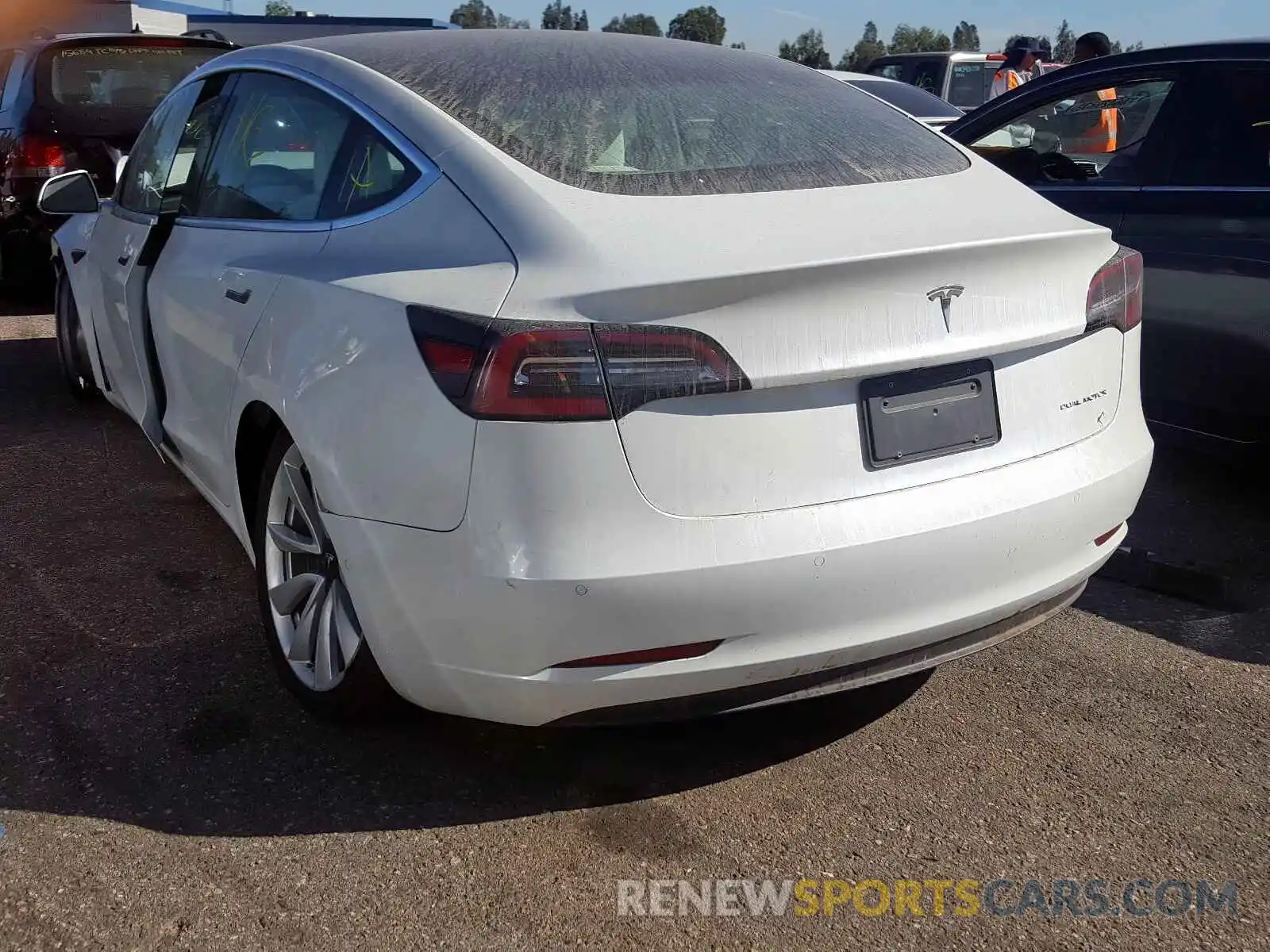 3 Photograph of a damaged car 5YJ3E1EB3KF392491 TESLA MODEL 3 2019