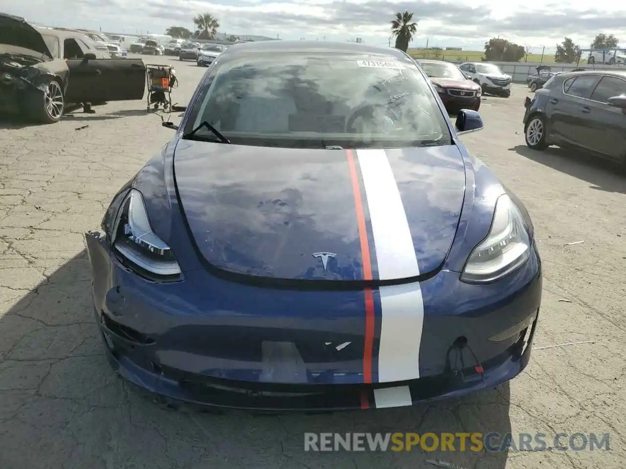 5 Photograph of a damaged car 5YJ3E1EB3KF393592 TESLA MODEL 3 2019