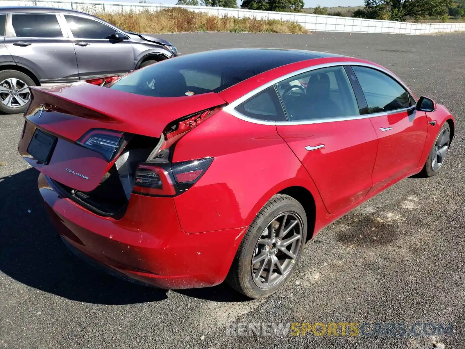 4 Photograph of a damaged car 5YJ3E1EB3KF408219 TESLA MODEL 3 2019