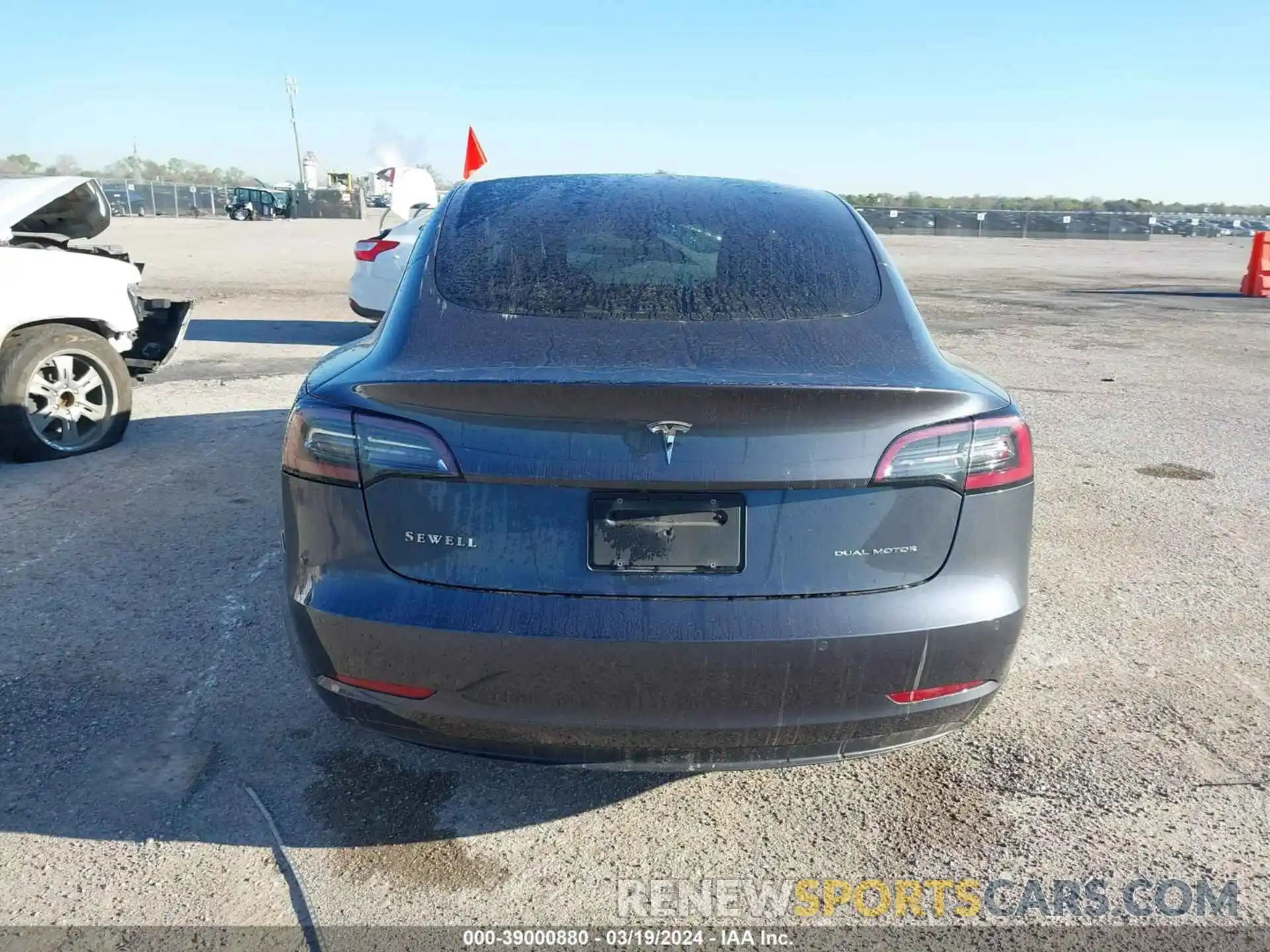 15 Photograph of a damaged car 5YJ3E1EB3KF413386 TESLA MODEL 3 2019