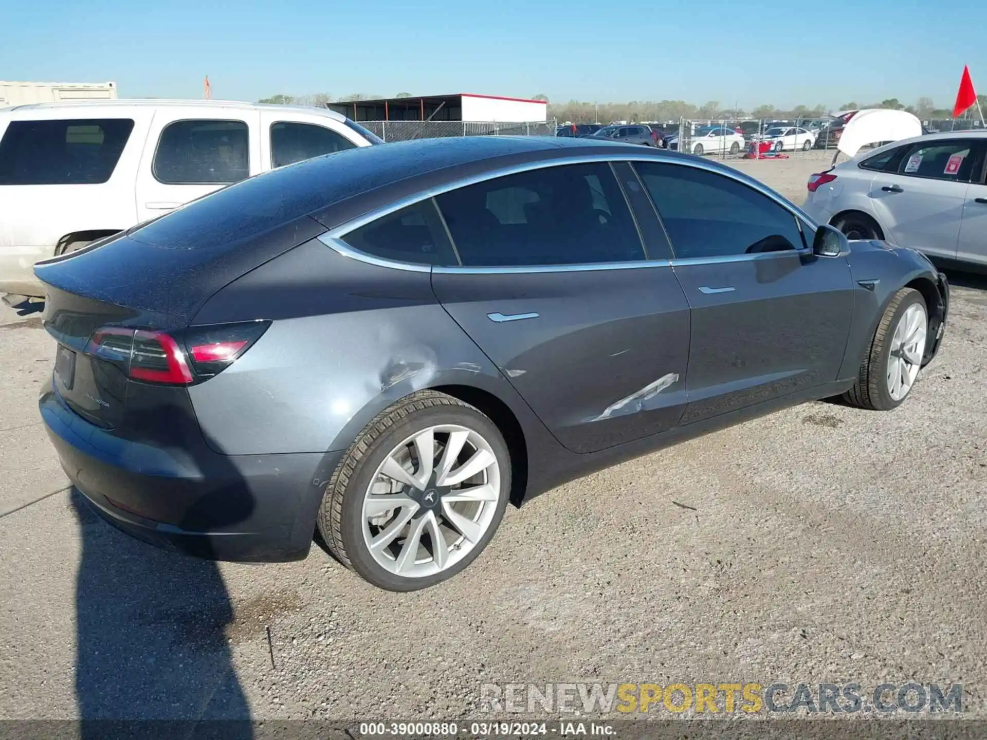 4 Photograph of a damaged car 5YJ3E1EB3KF413386 TESLA MODEL 3 2019