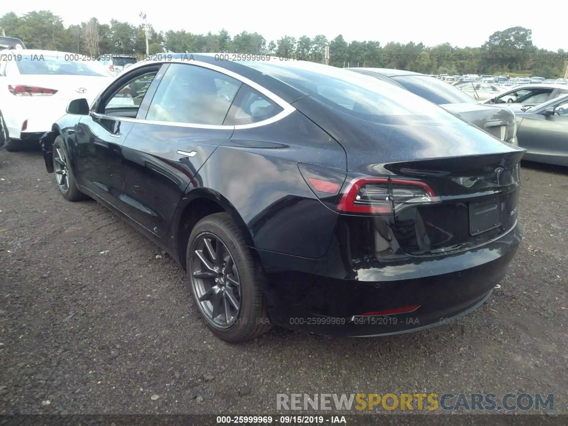 3 Photograph of a damaged car 5YJ3E1EB3KF432200 TESLA MODEL 3 2019