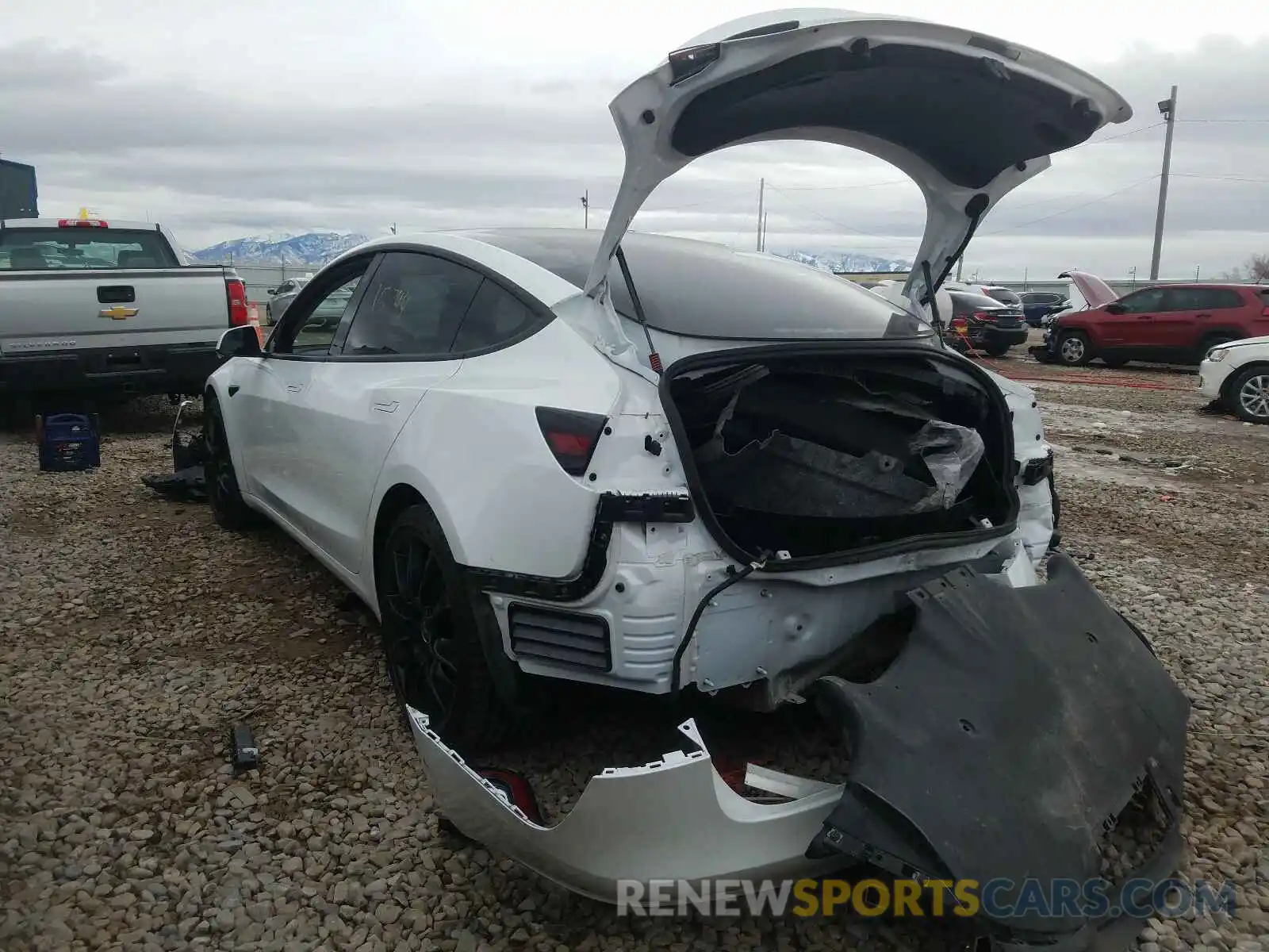 3 Photograph of a damaged car 5YJ3E1EB3KF433525 TESLA MODEL 3 2019