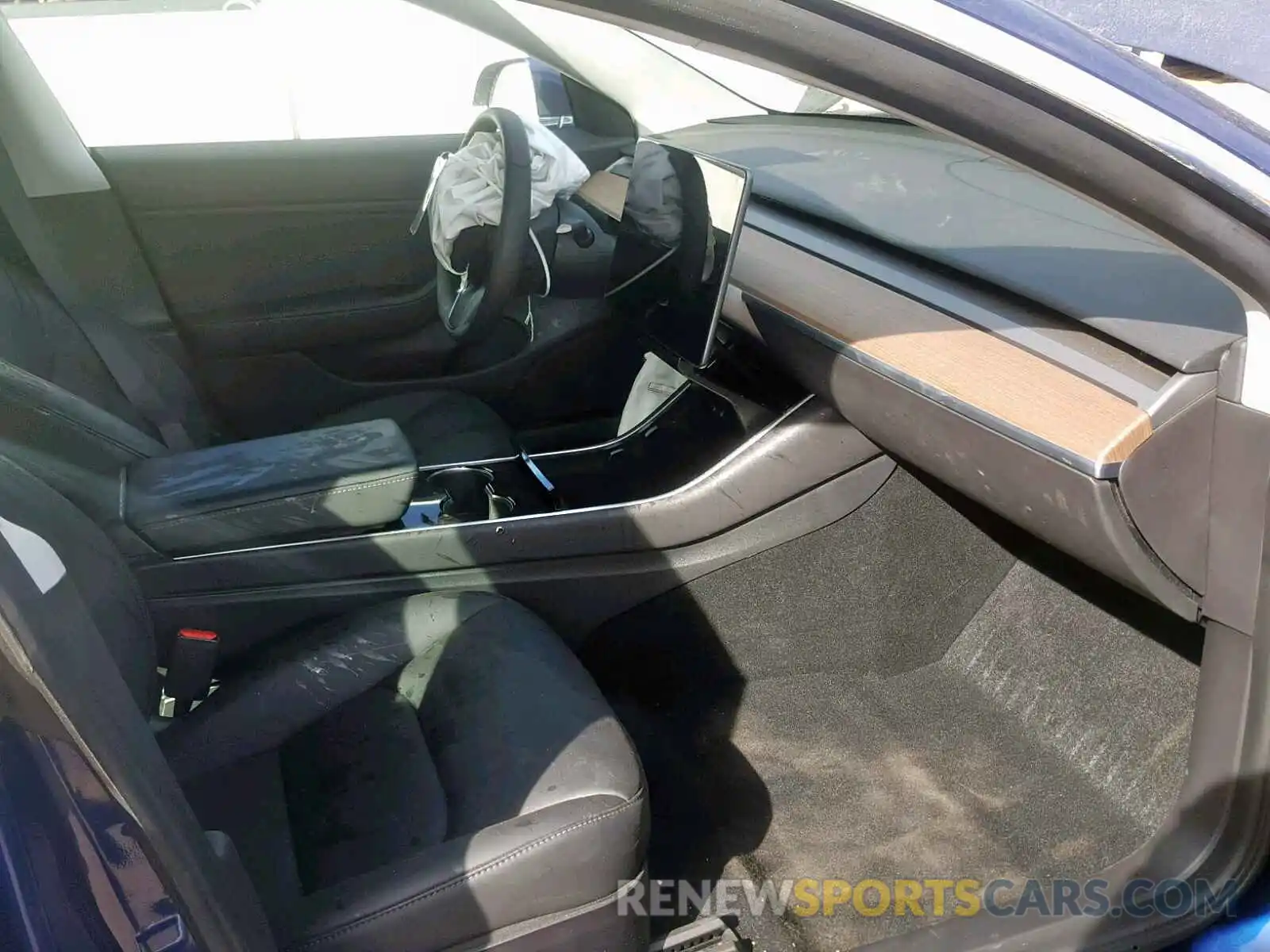 5 Photograph of a damaged car 5YJ3E1EB3KF437364 TESLA MODEL 3 2019