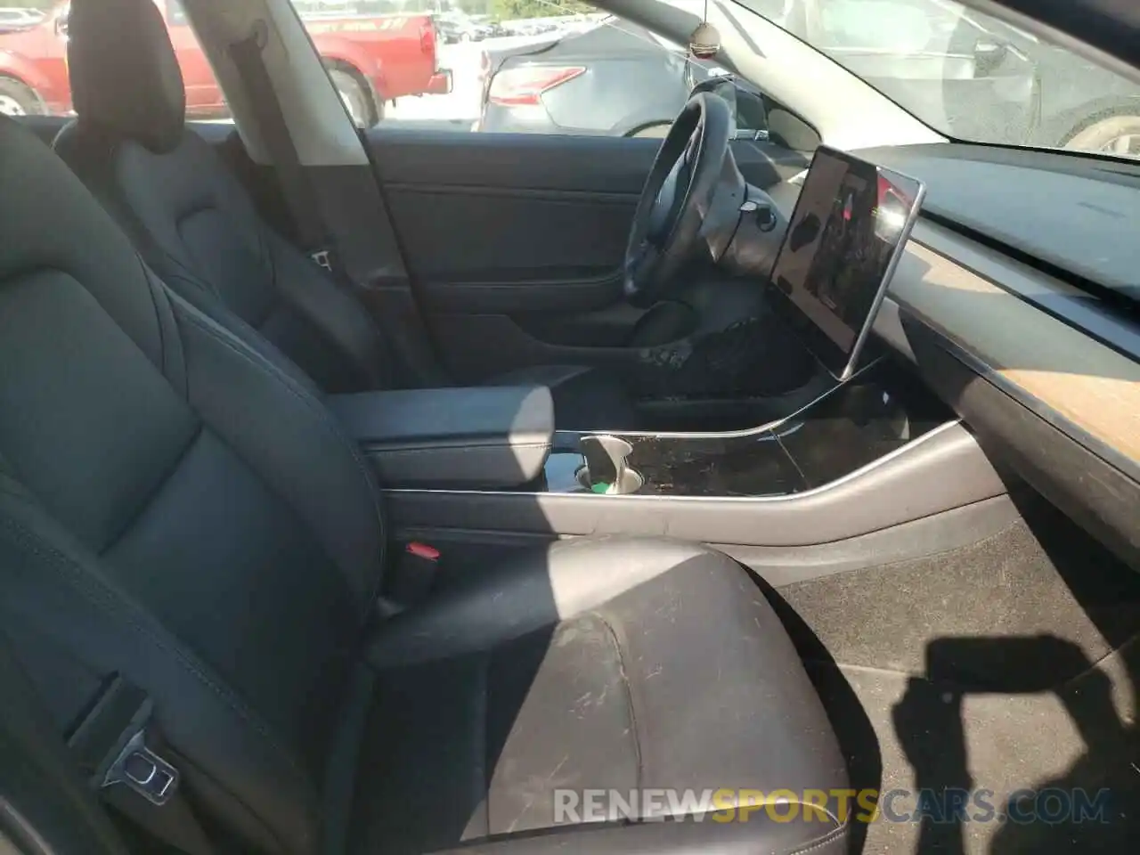 5 Photograph of a damaged car 5YJ3E1EB3KF441799 TESLA MODEL 3 2019