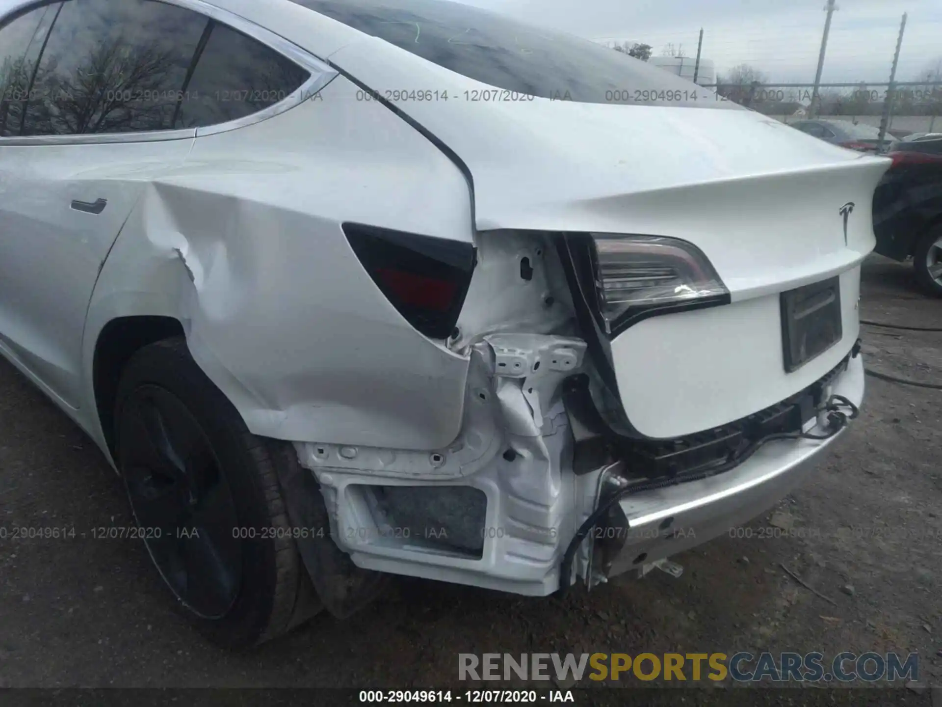 6 Фотография поврежденного автомобиля 5YJ3E1EB3KF442306 TESLA MODEL 3 2019