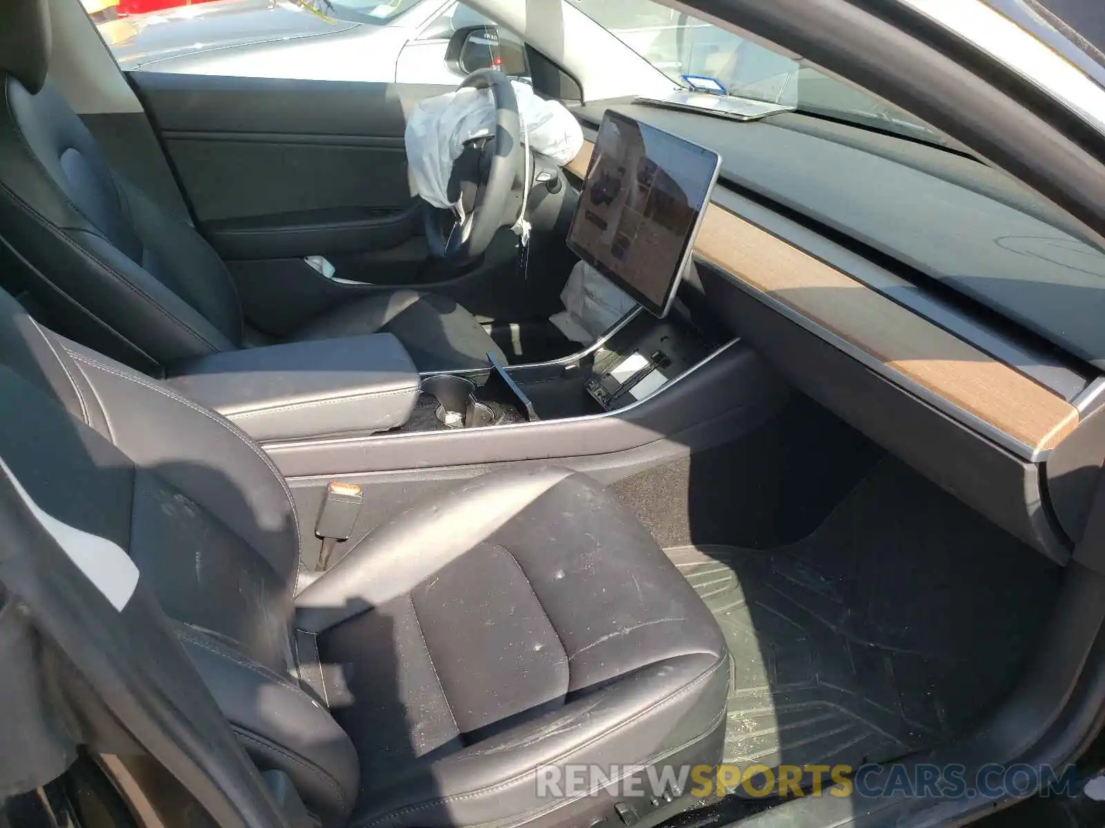 5 Photograph of a damaged car 5YJ3E1EB3KF451314 TESLA MODEL 3 2019