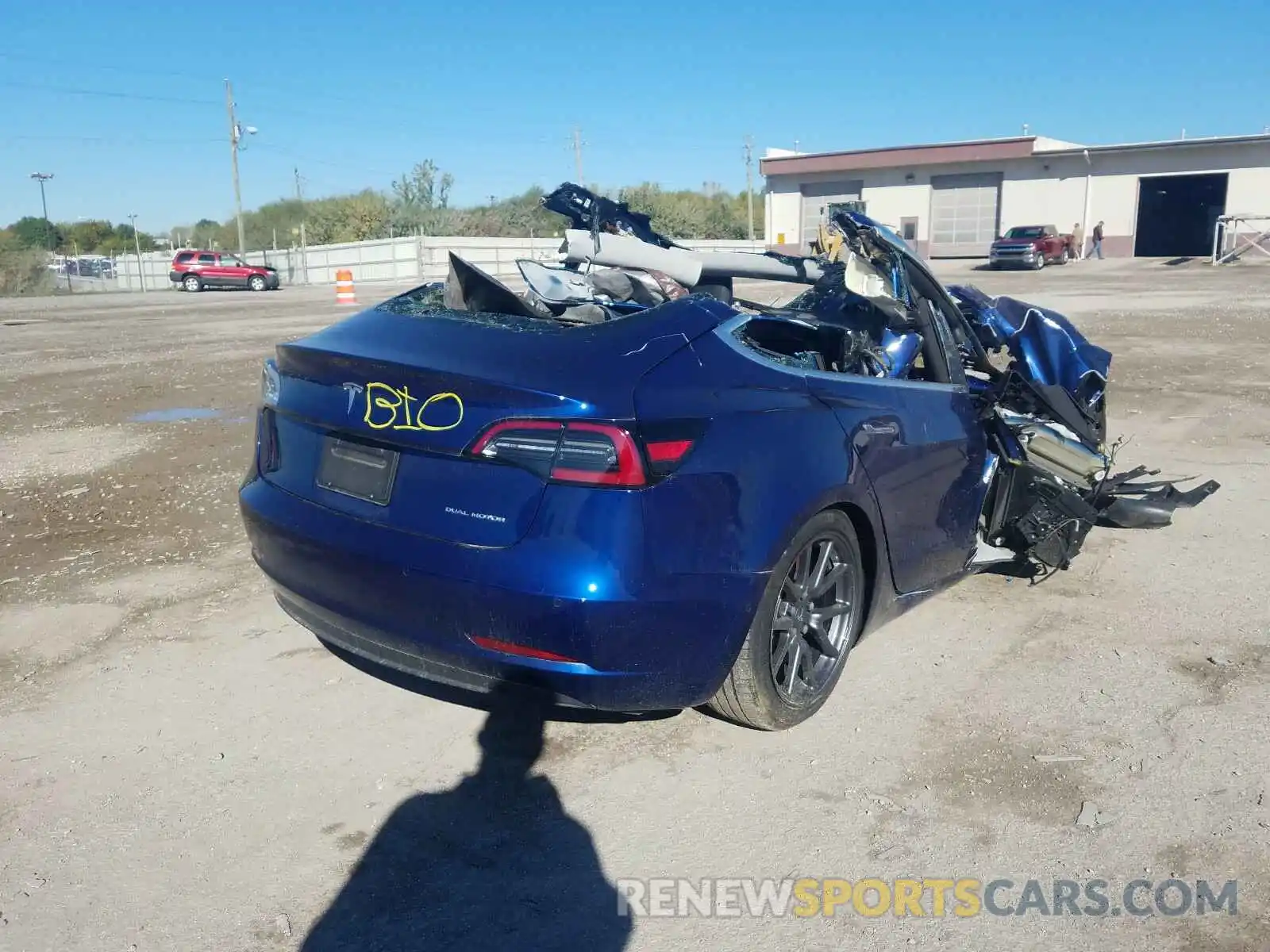 4 Photograph of a damaged car 5YJ3E1EB3KF452611 TESLA MODEL 3 2019