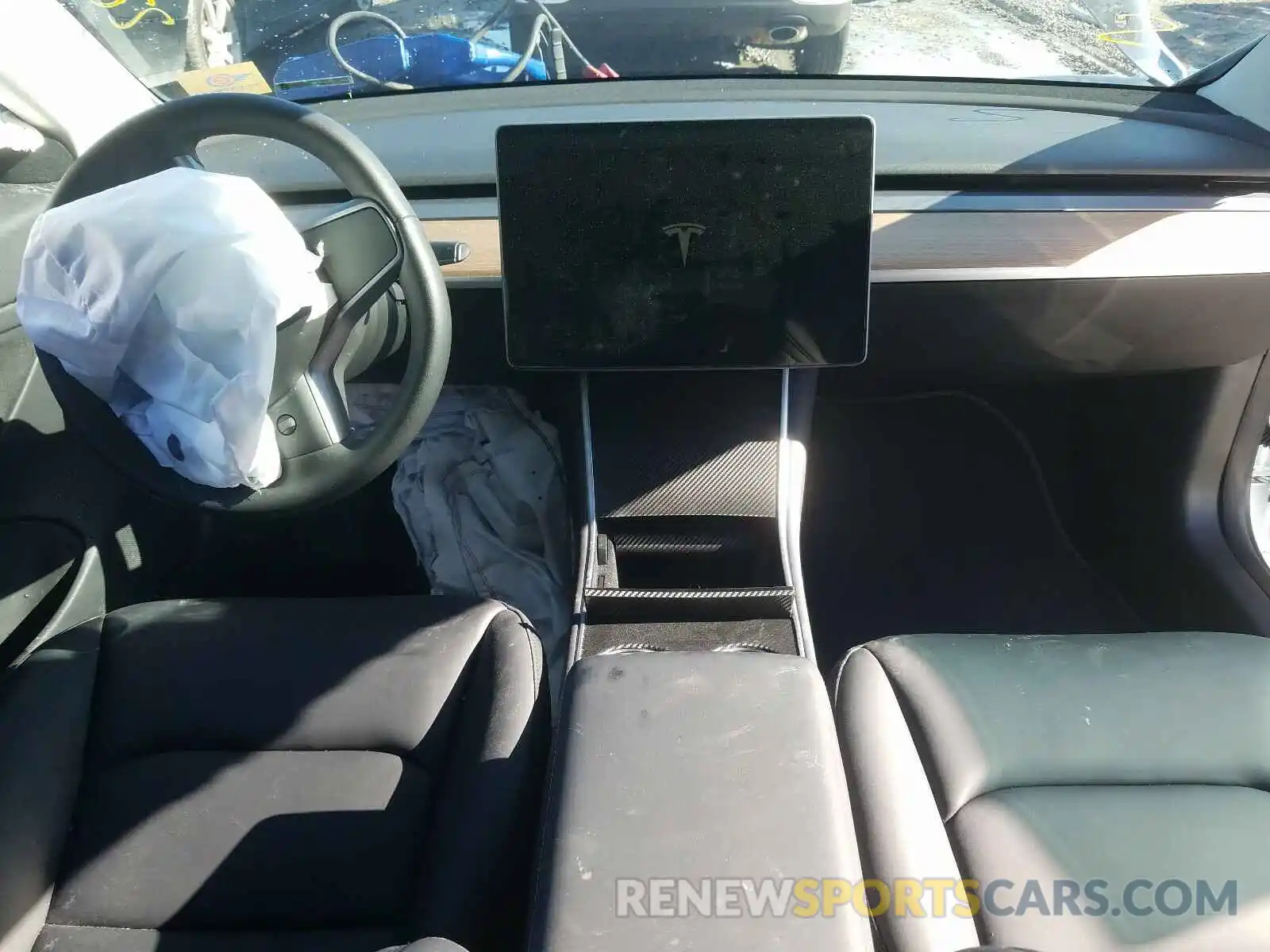 9 Photograph of a damaged car 5YJ3E1EB3KF453113 TESLA MODEL 3 2019