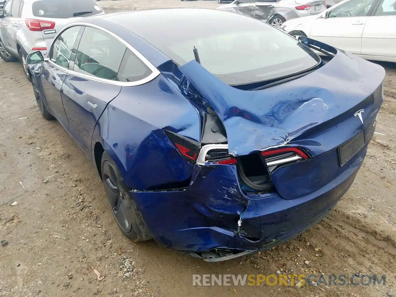 3 Photograph of a damaged car 5YJ3E1EB4KF191327 TESLA MODEL 3 2019