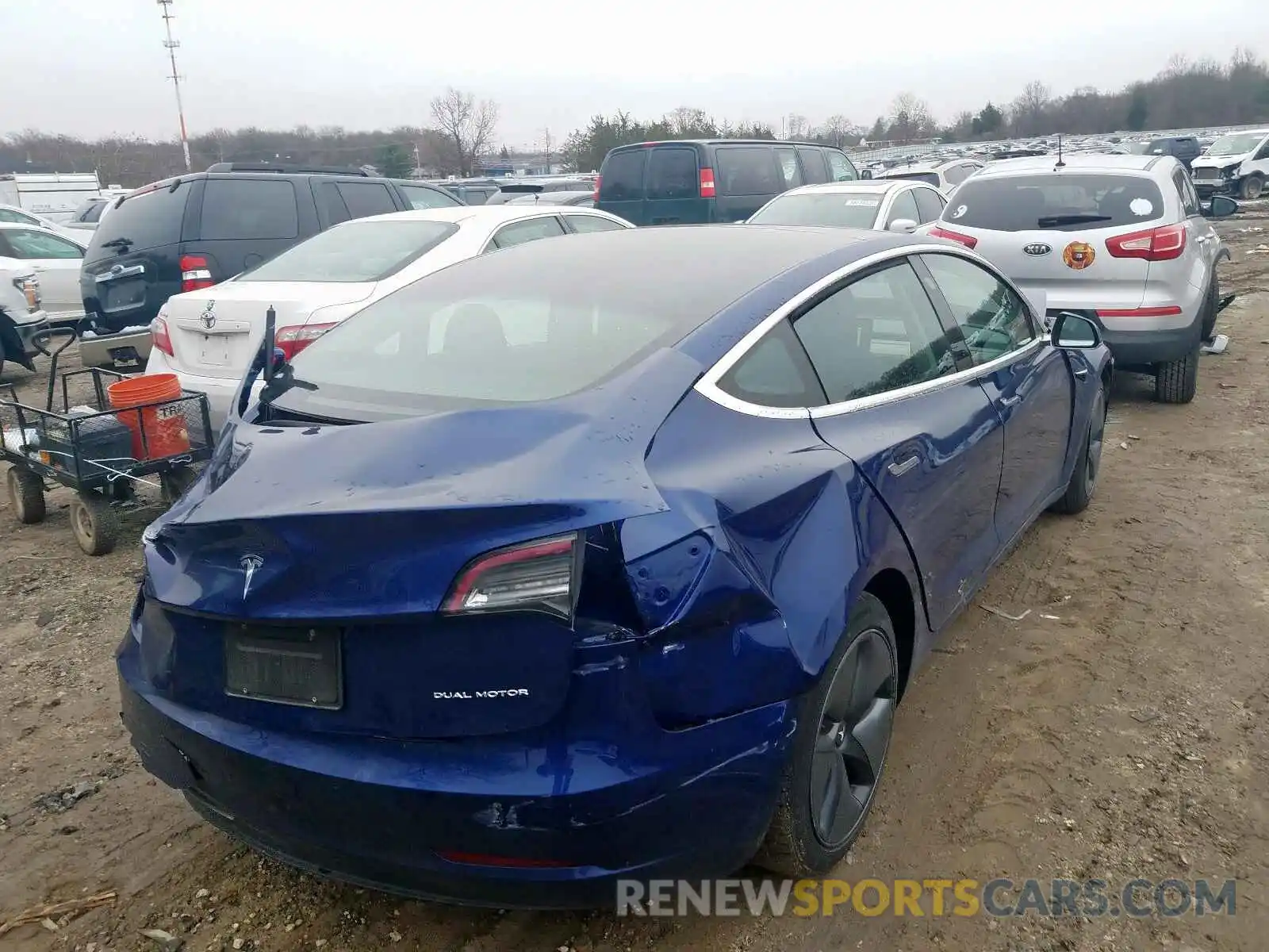 4 Photograph of a damaged car 5YJ3E1EB4KF191327 TESLA MODEL 3 2019