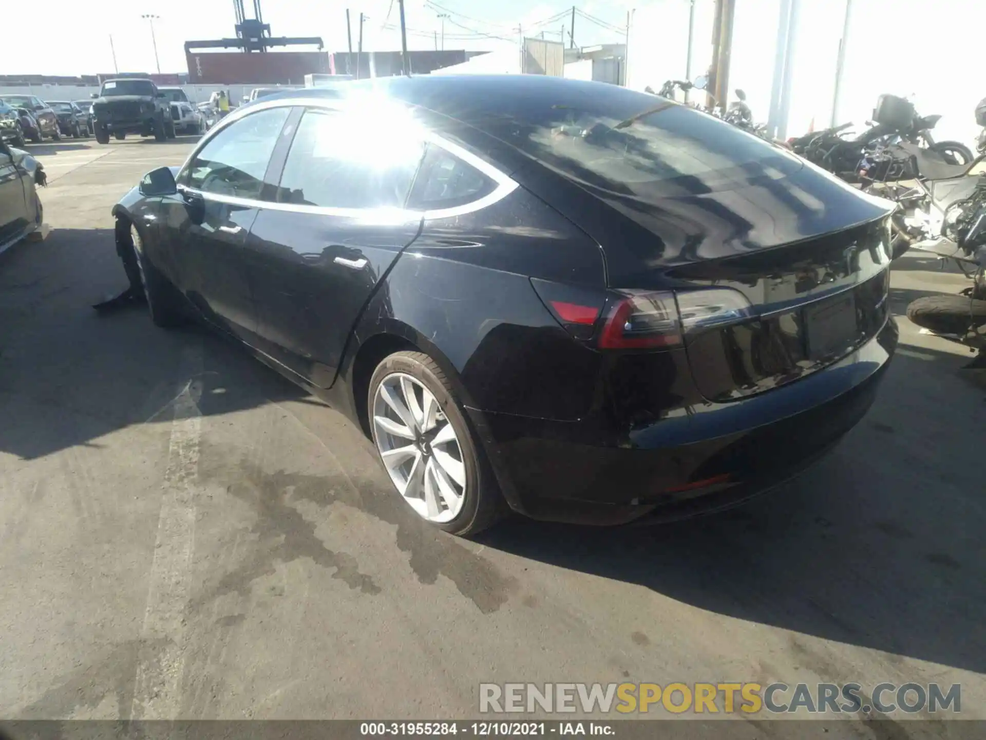 3 Photograph of a damaged car 5YJ3E1EB4KF191960 TESLA MODEL 3 2019