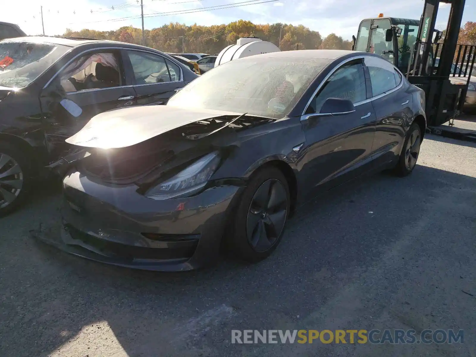 2 Photograph of a damaged car 5YJ3E1EB4KF205372 TESLA MODEL 3 2019