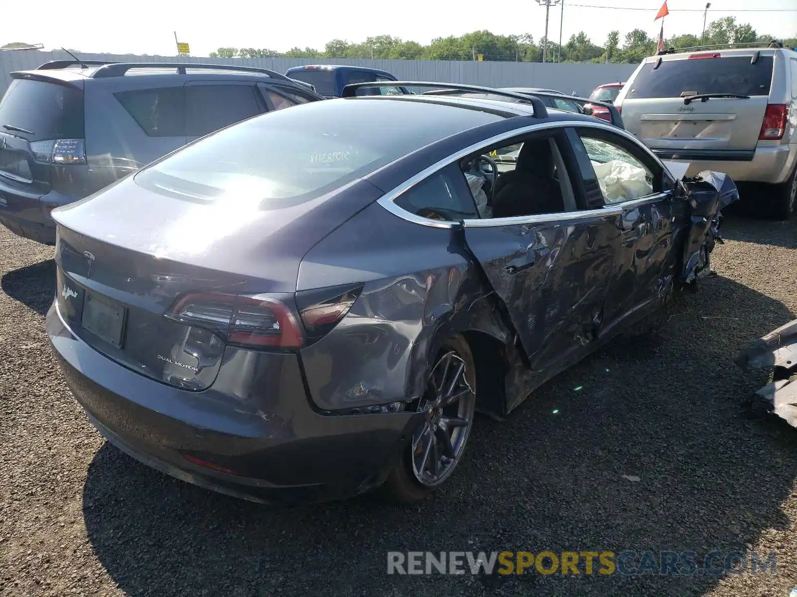 4 Photograph of a damaged car 5YJ3E1EB4KF205551 TESLA MODEL 3 2019