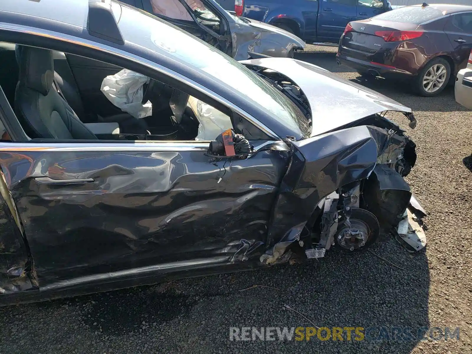 9 Photograph of a damaged car 5YJ3E1EB4KF205551 TESLA MODEL 3 2019