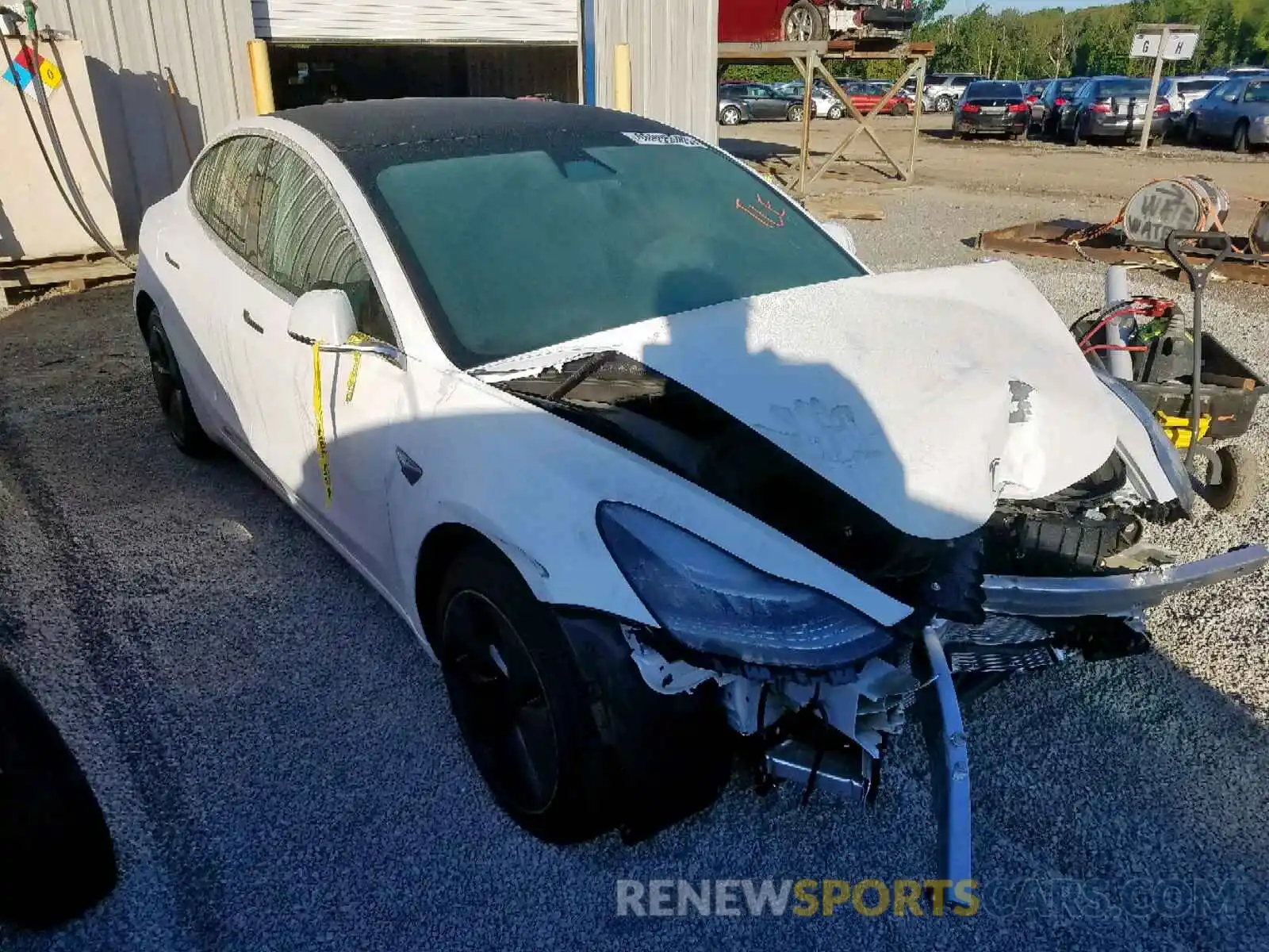 1 Photograph of a damaged car 5YJ3E1EB4KF359550 TESLA MODEL 3 2019