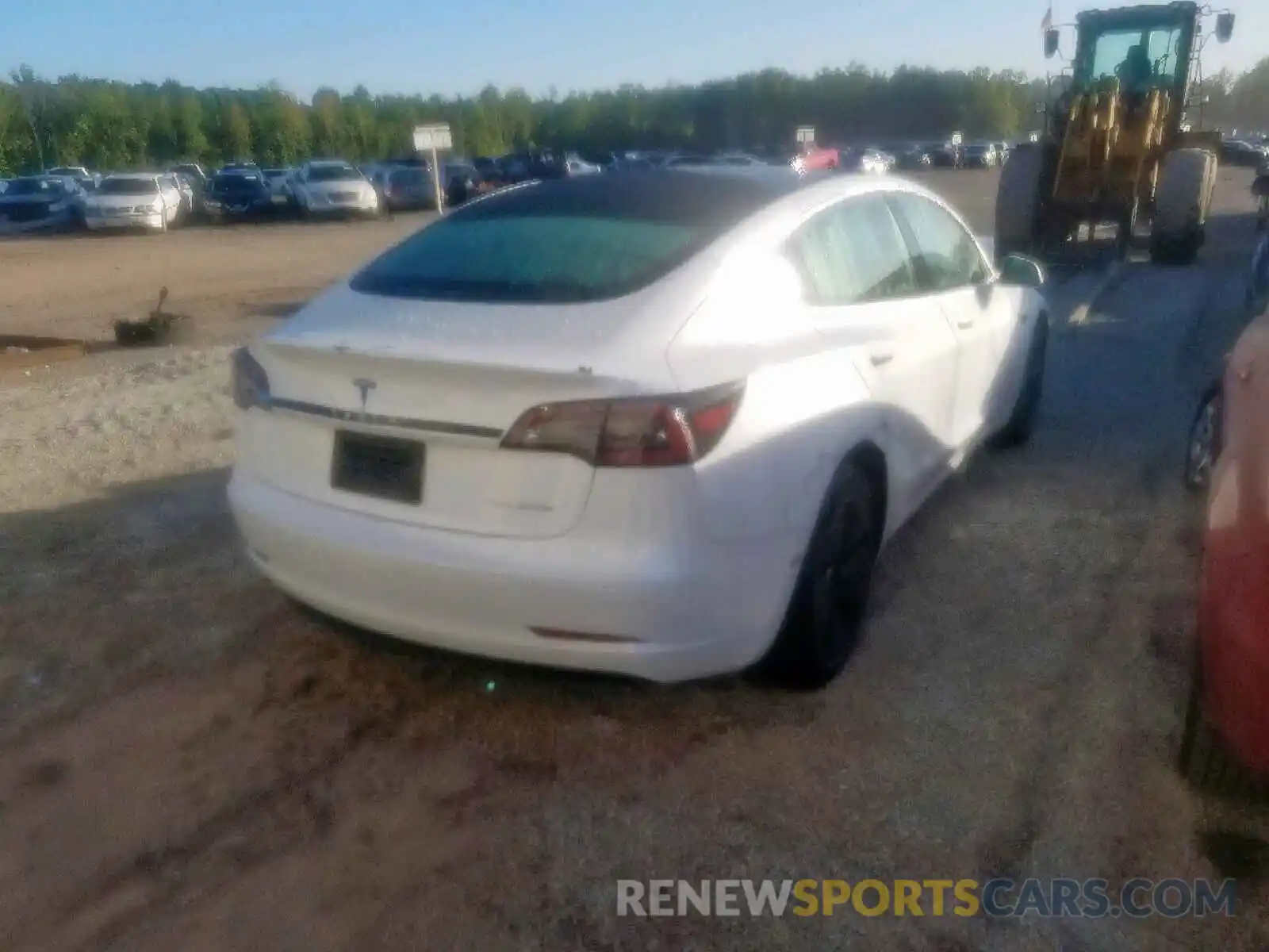 4 Photograph of a damaged car 5YJ3E1EB4KF359550 TESLA MODEL 3 2019