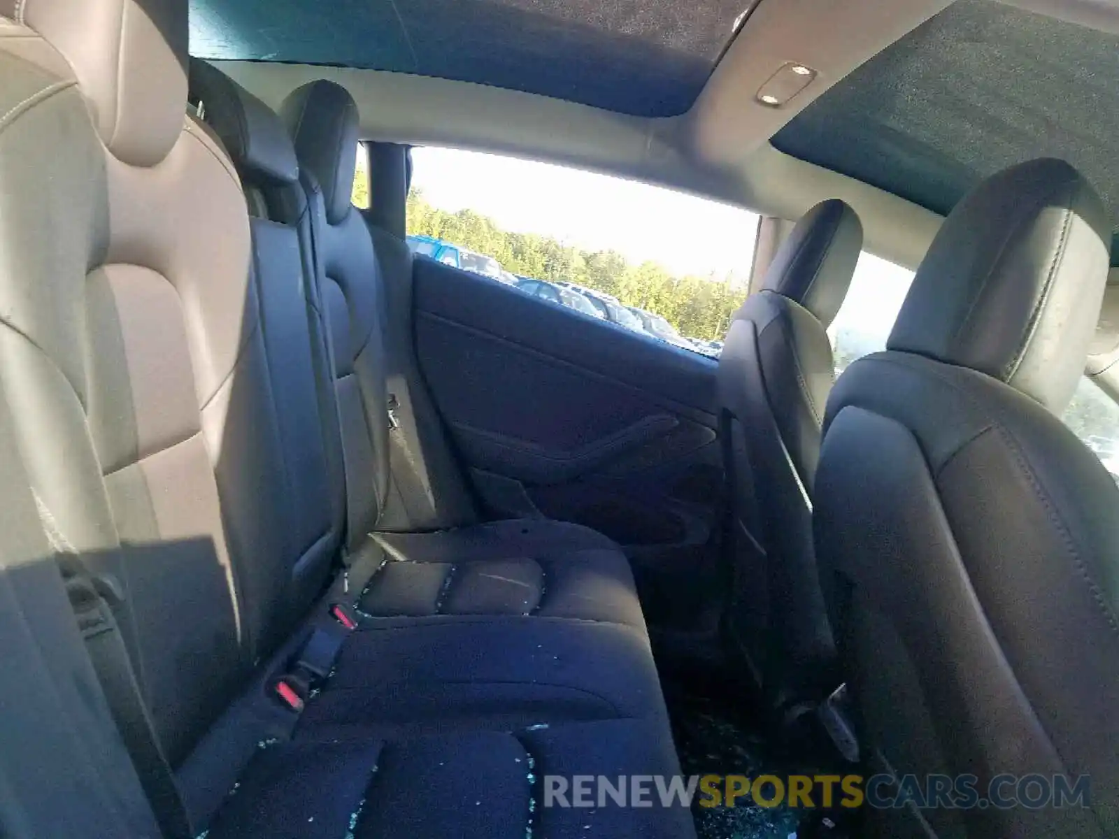 6 Photograph of a damaged car 5YJ3E1EB4KF359550 TESLA MODEL 3 2019