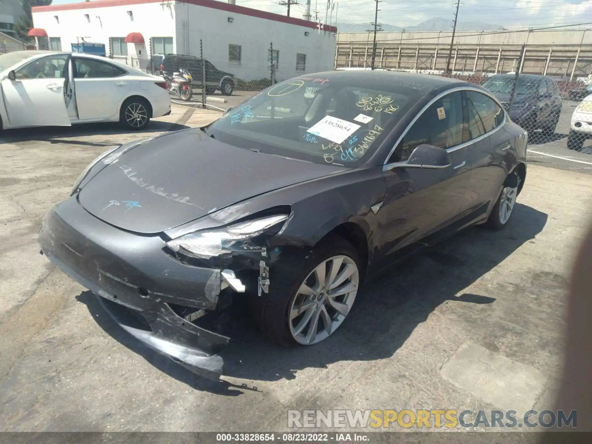 2 Фотография поврежденного автомобиля 5YJ3E1EB4KF364697 TESLA MODEL 3 2019