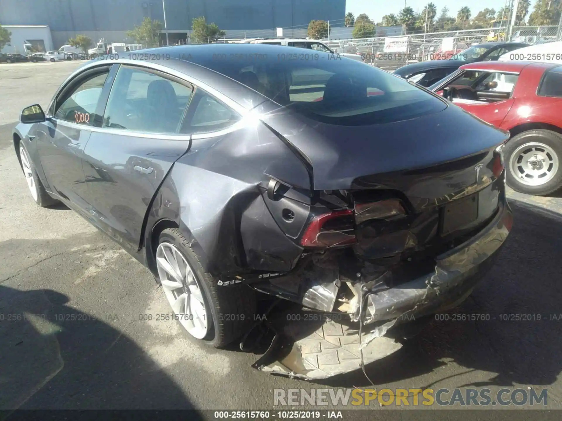 3 Photograph of a damaged car 5YJ3E1EB4KF364733 TESLA MODEL 3 2019