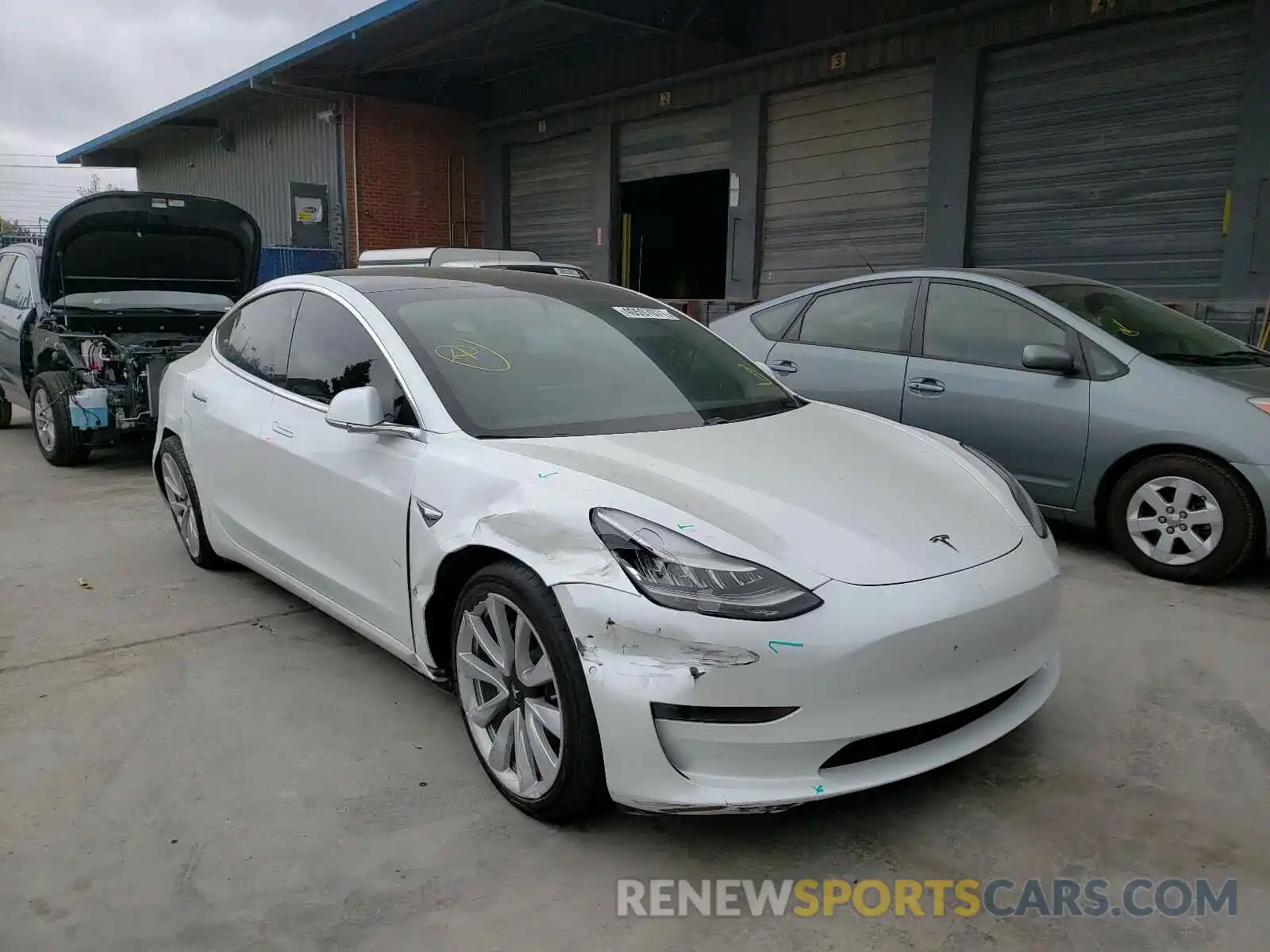 1 Photograph of a damaged car 5YJ3E1EB4KF365090 TESLA MODEL 3 2019