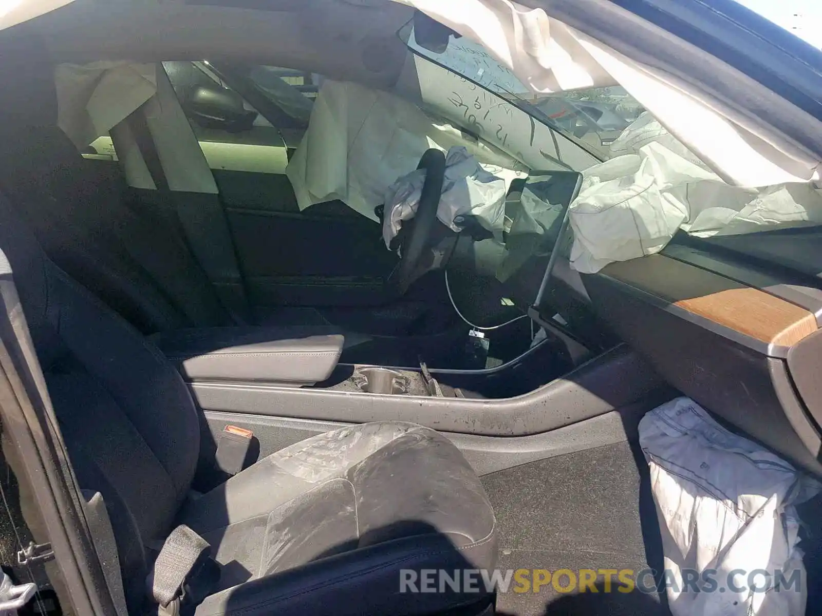 5 Photograph of a damaged car 5YJ3E1EB4KF384397 TESLA MODEL 3 2019