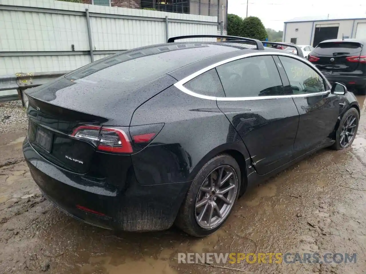 4 Photograph of a damaged car 5YJ3E1EB4KF384495 TESLA MODEL 3 2019