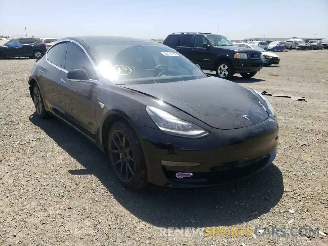 1 Фотография поврежденного автомобиля 5YJ3E1EB4KF385226 TESLA MODEL 3 2019