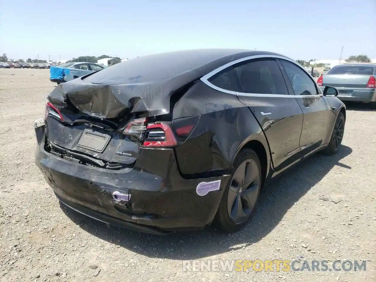 4 Фотография поврежденного автомобиля 5YJ3E1EB4KF385226 TESLA MODEL 3 2019