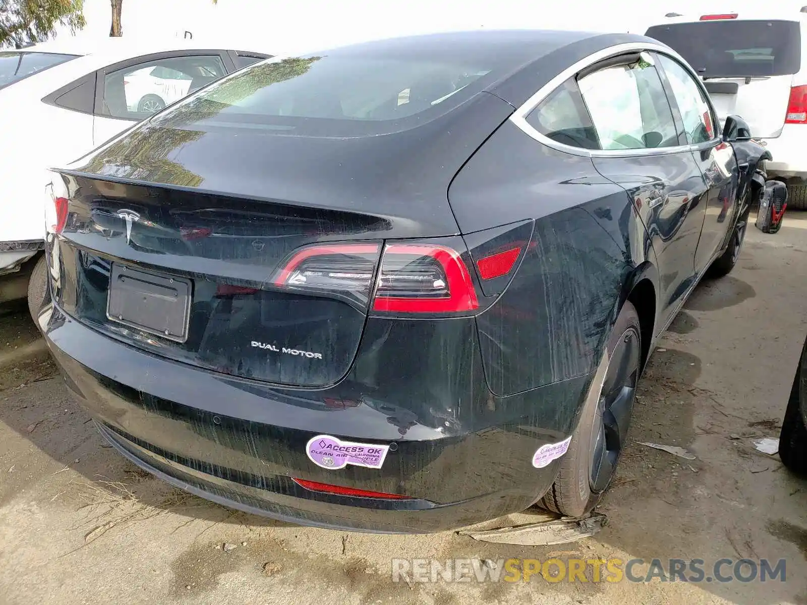 4 Photograph of a damaged car 5YJ3E1EB4KF385758 TESLA MODEL 3 2019