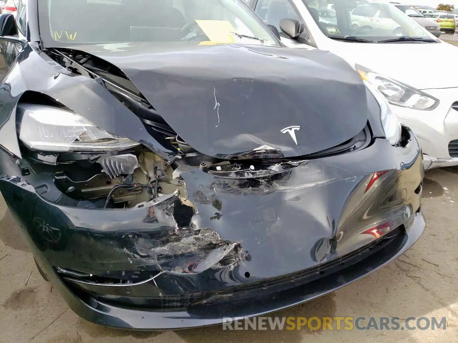 9 Photograph of a damaged car 5YJ3E1EB4KF385758 TESLA MODEL 3 2019