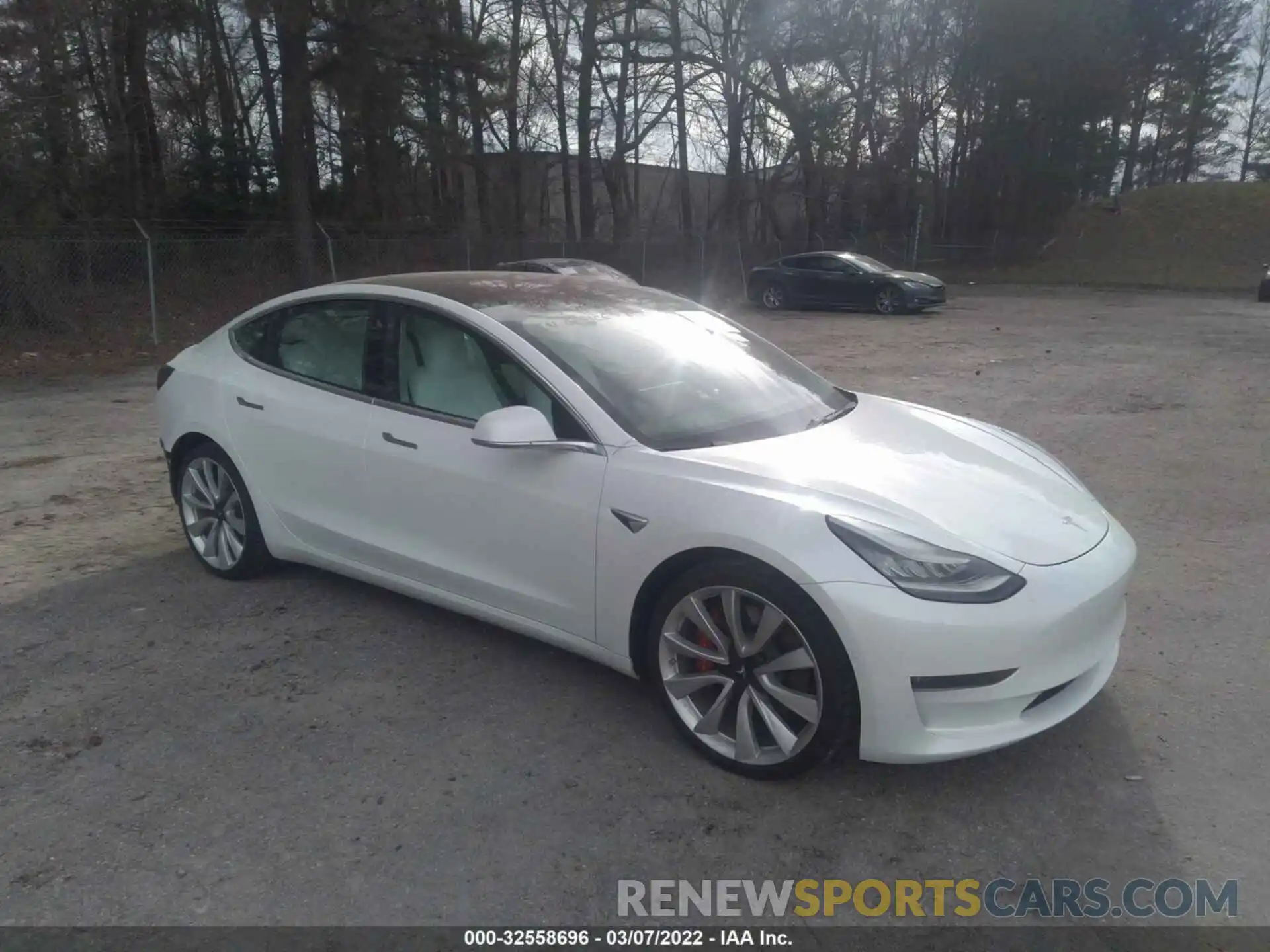 1 Photograph of a damaged car 5YJ3E1EB4KF407337 TESLA MODEL 3 2019