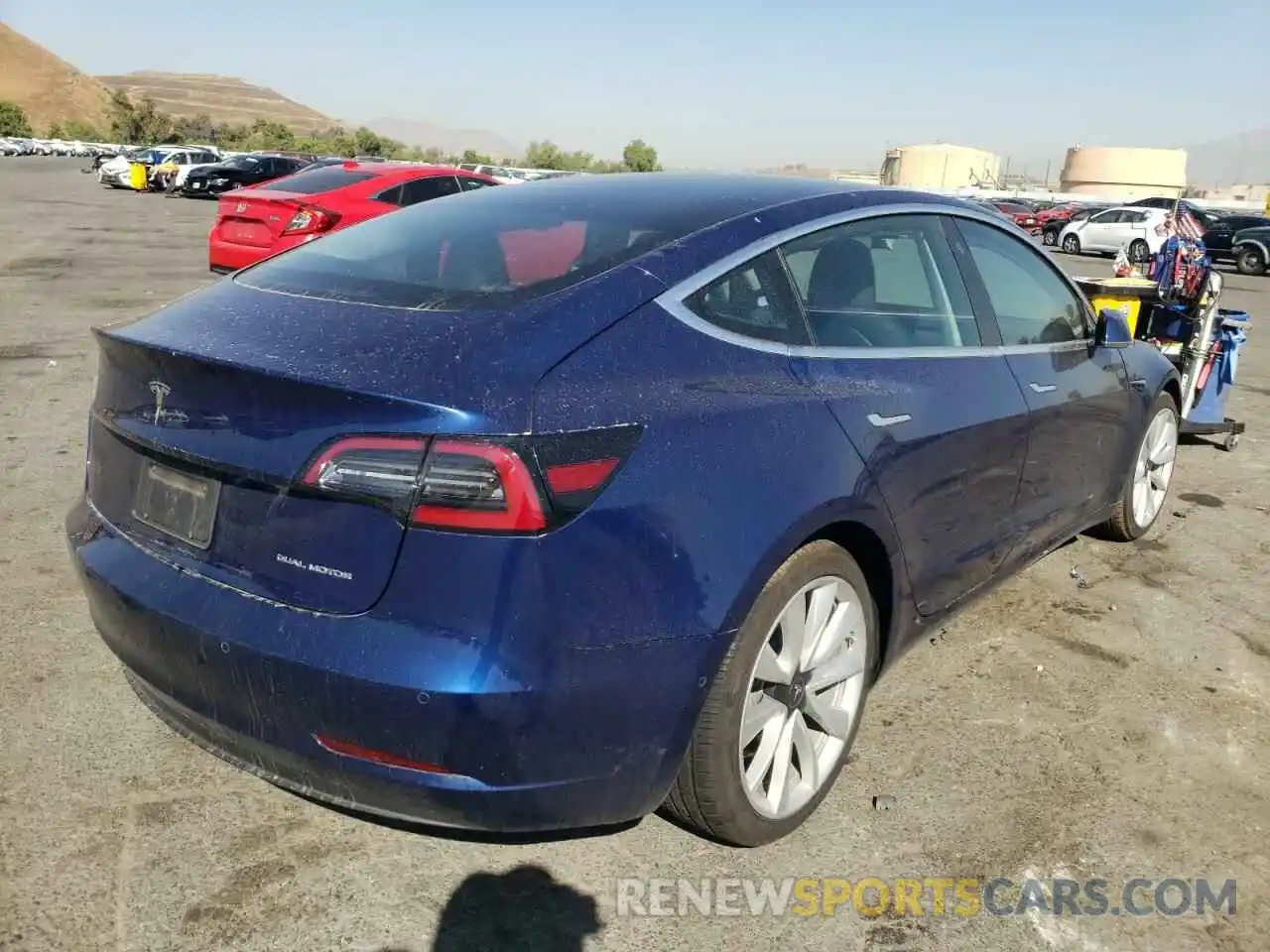 4 Photograph of a damaged car 5YJ3E1EB4KF408570 TESLA MODEL 3 2019