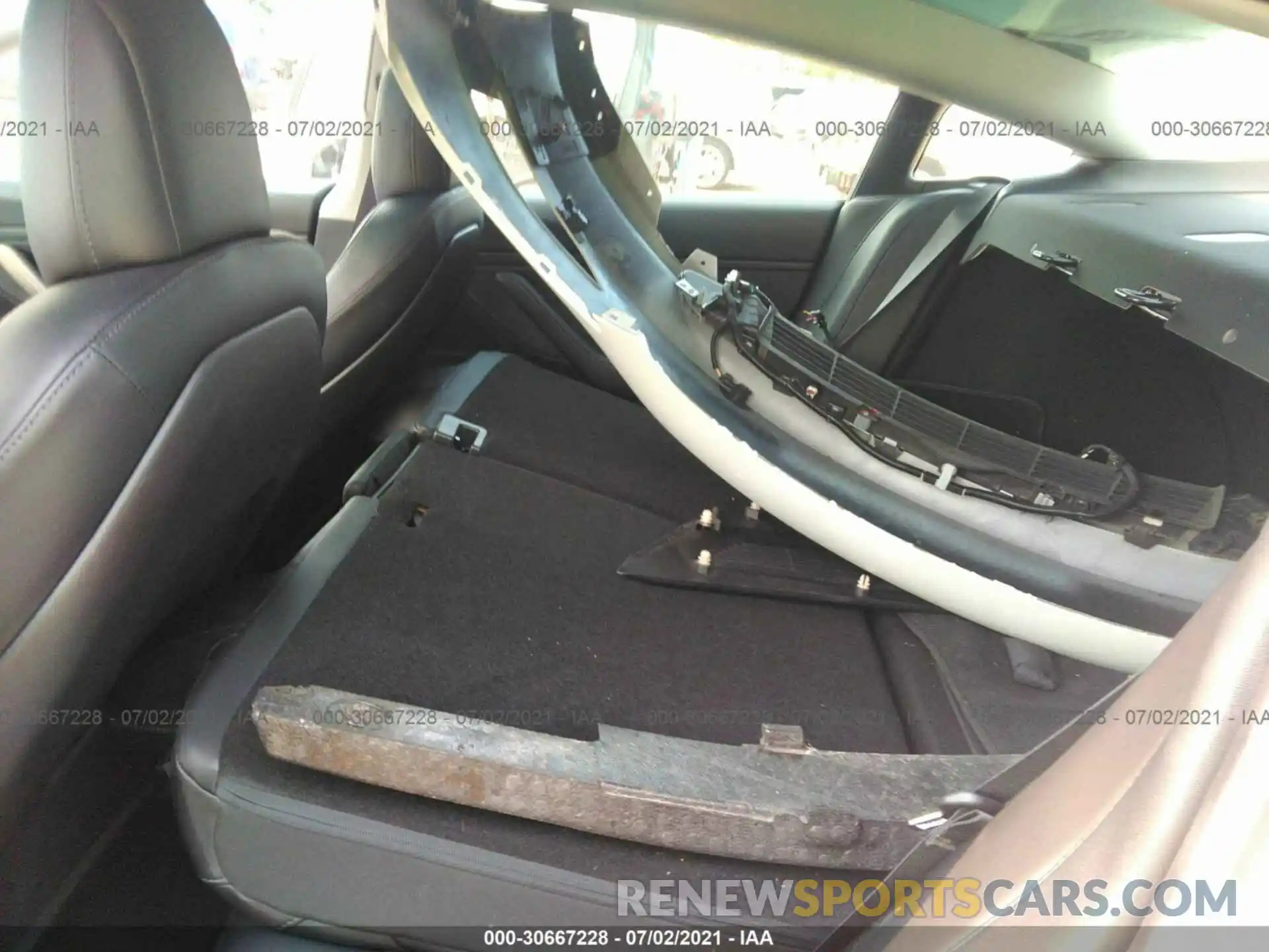 8 Photograph of a damaged car 5YJ3E1EB4KF419942 TESLA MODEL 3 2019