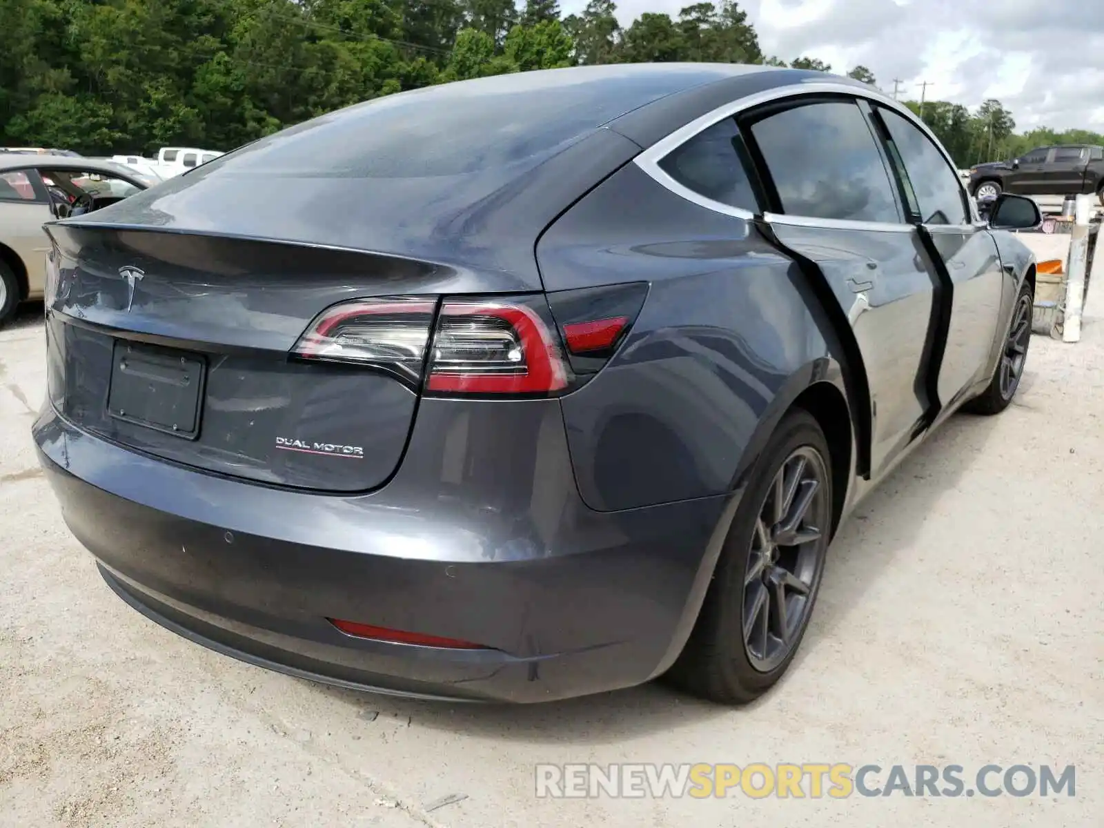 4 Photograph of a damaged car 5YJ3E1EB4KF432707 TESLA MODEL 3 2019