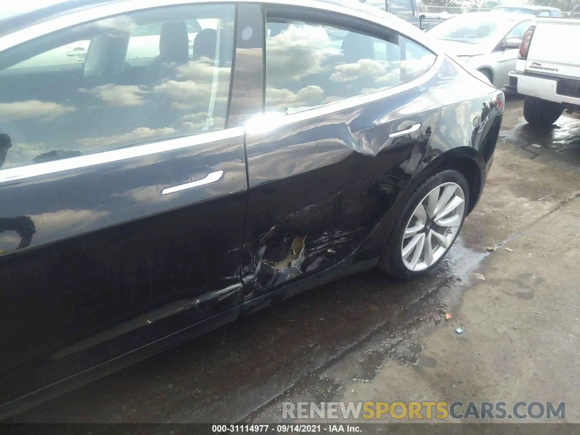 6 Photograph of a damaged car 5YJ3E1EB4KF437468 TESLA MODEL 3 2019