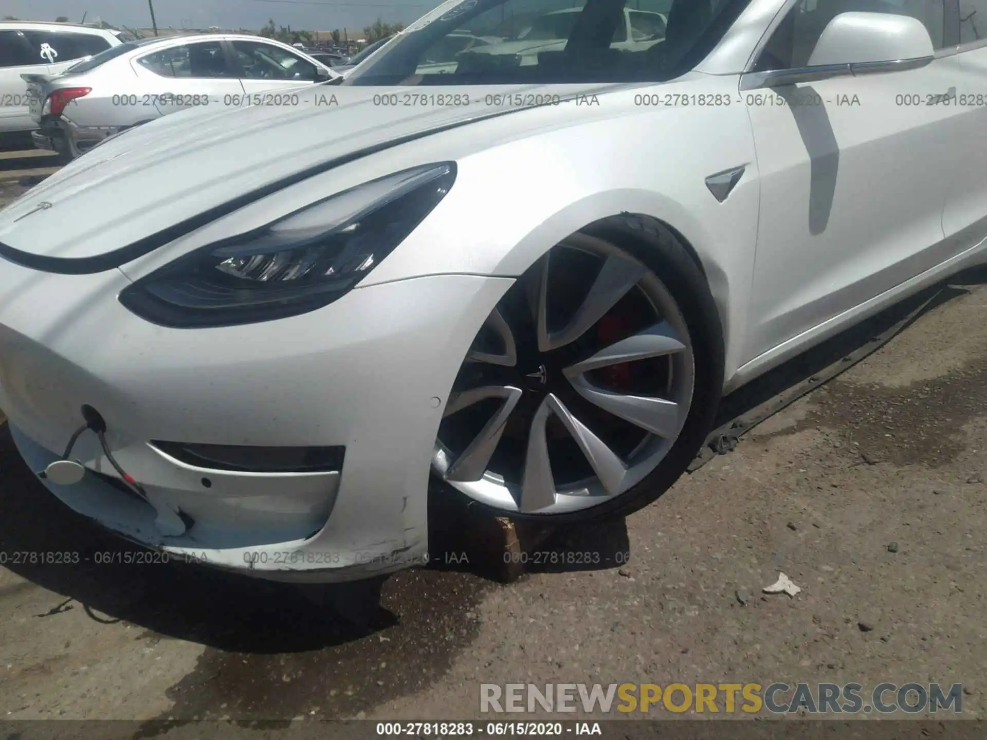 6 Фотография поврежденного автомобиля 5YJ3E1EB4KF438796 TESLA MODEL 3 2019