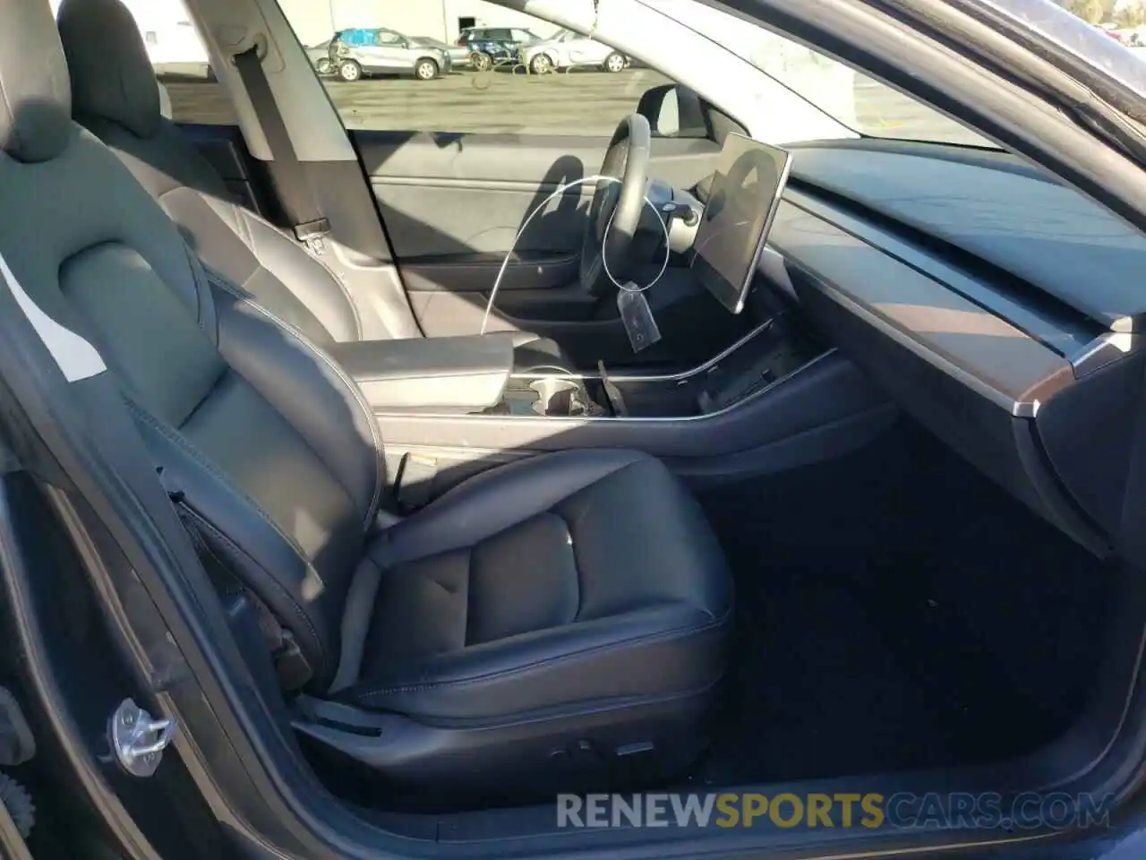 5 Photograph of a damaged car 5YJ3E1EB4KF440452 TESLA MODEL 3 2019