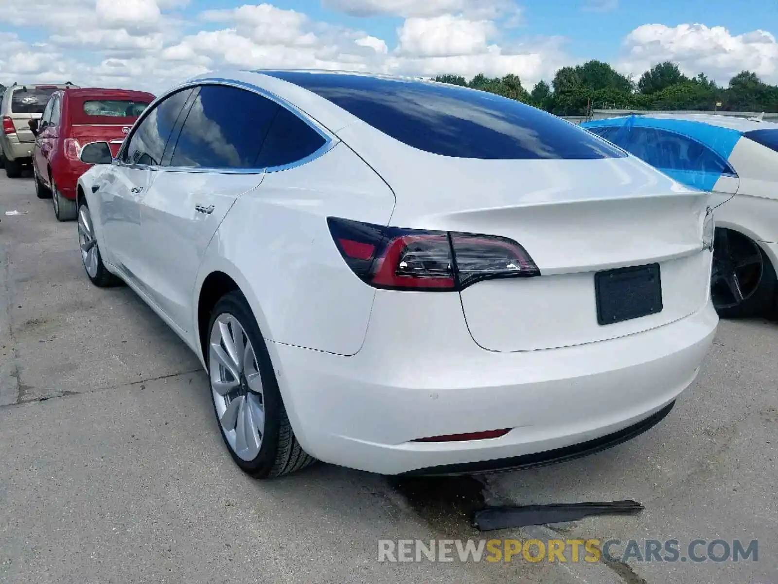 3 Photograph of a damaged car 5YJ3E1EB4KF450981 TESLA MODEL 3 2019